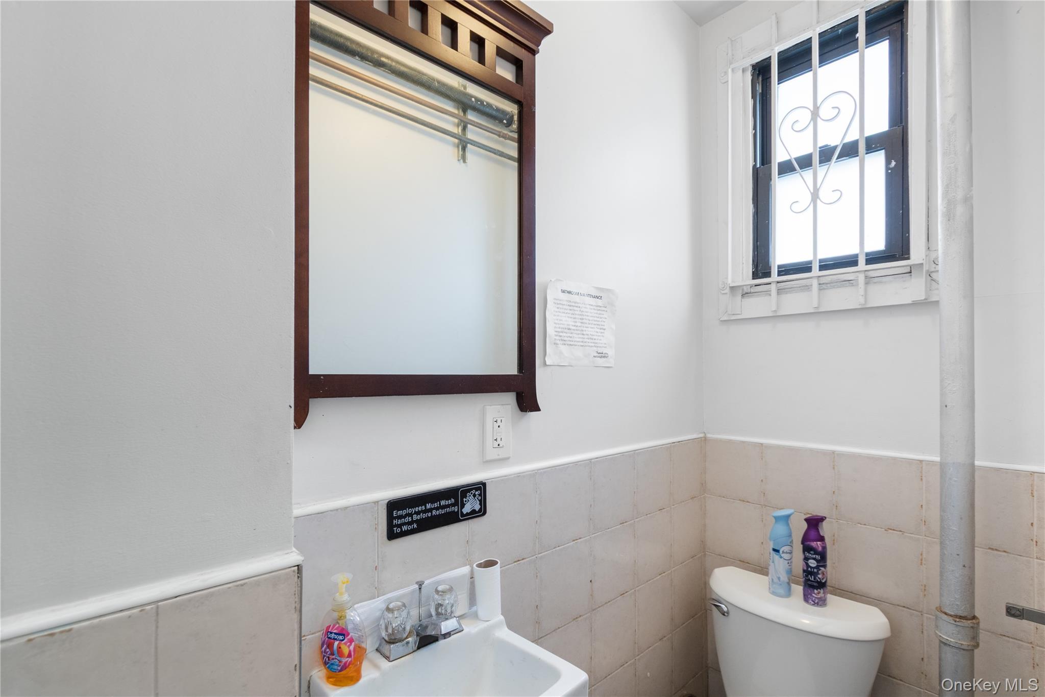 2803 Astoria Boulevard Property Photo 8