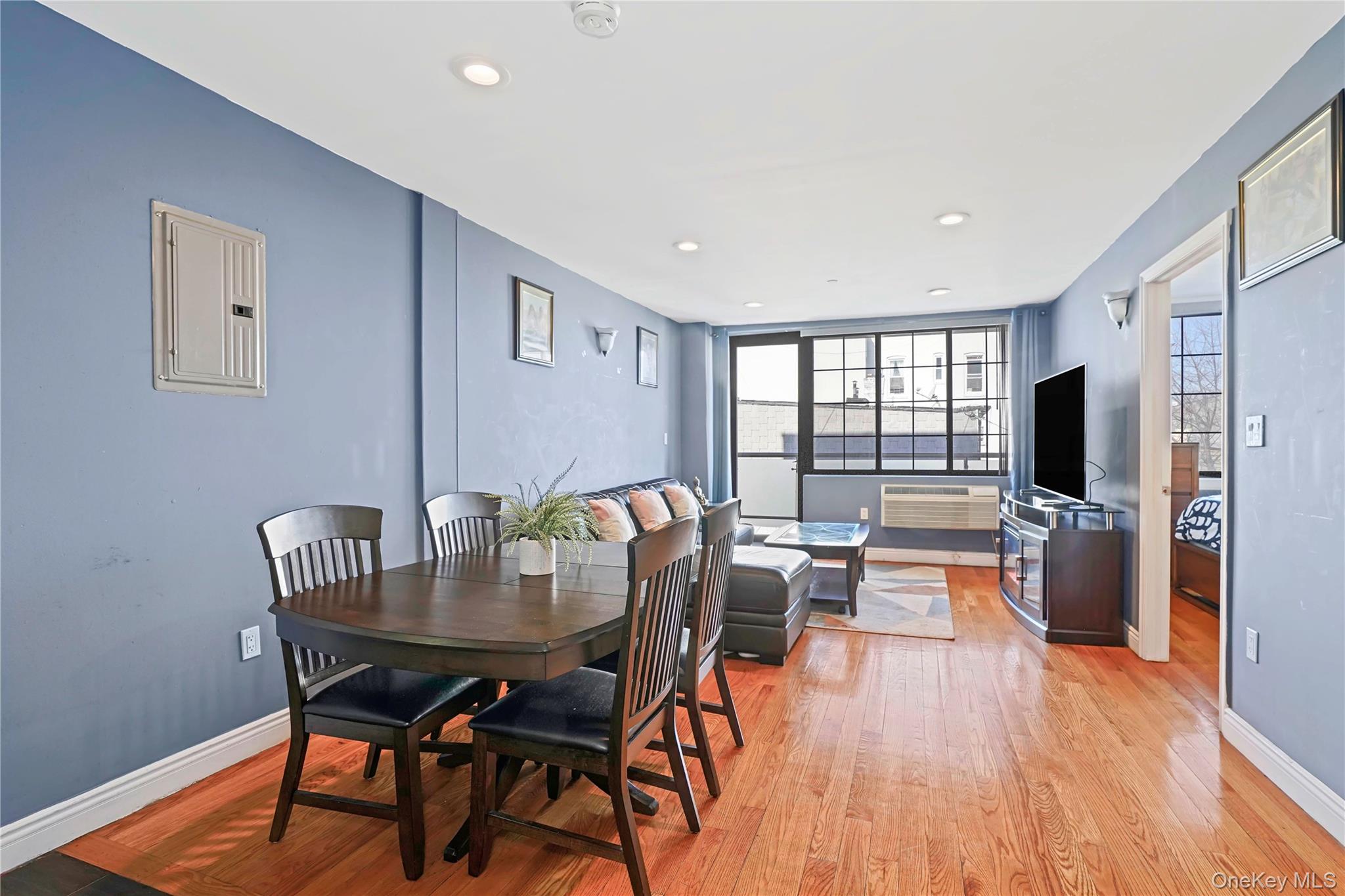 311 Saint Nicholas Avenue 3h Property Photo 1
