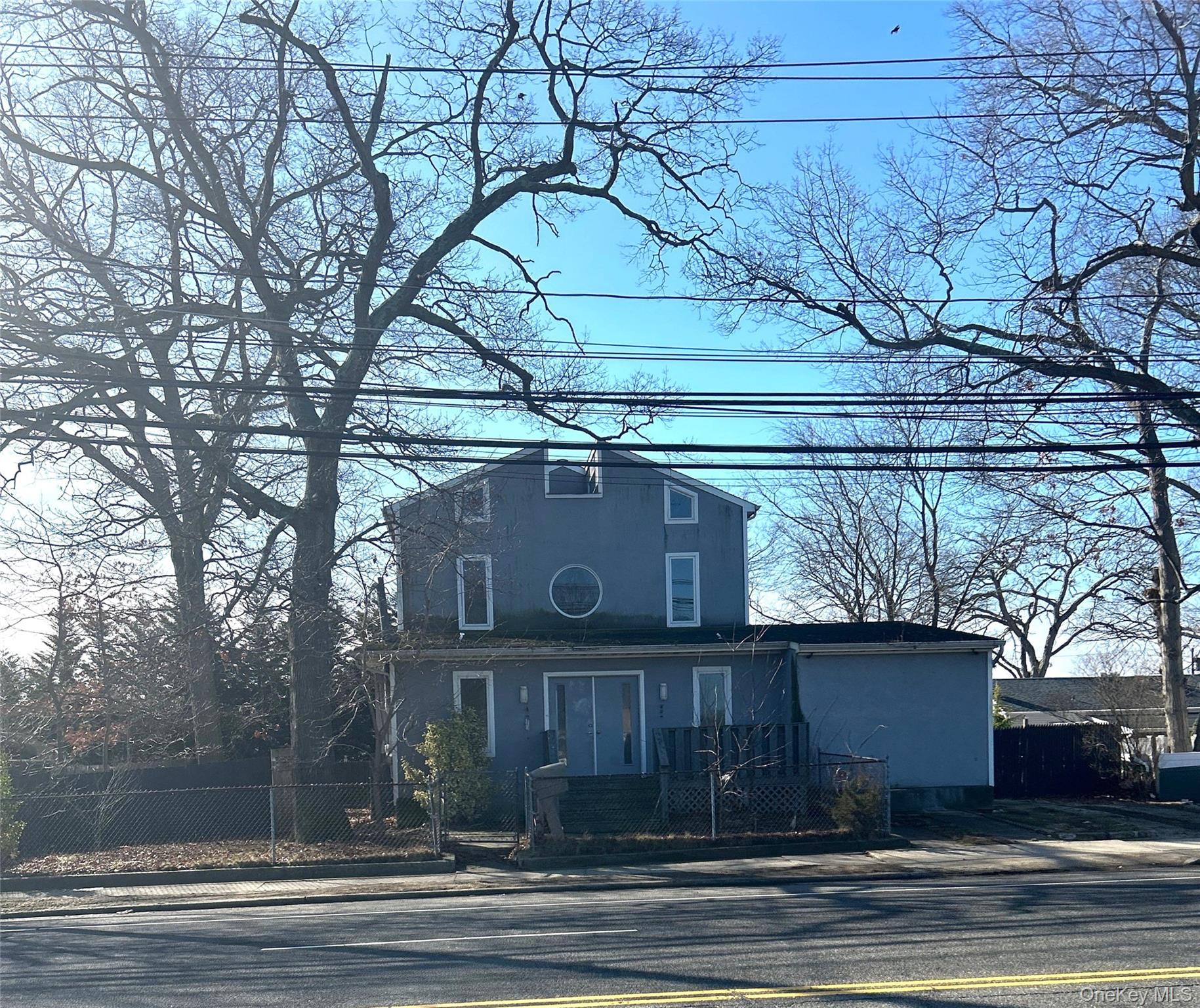 90 Jerusalem Avenue Property Photo 2