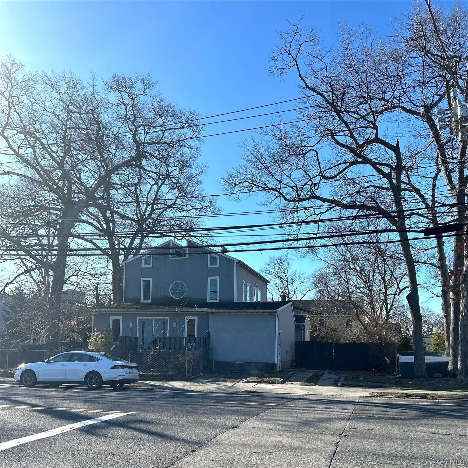 90 Jerusalem Avenue Property Photo 3