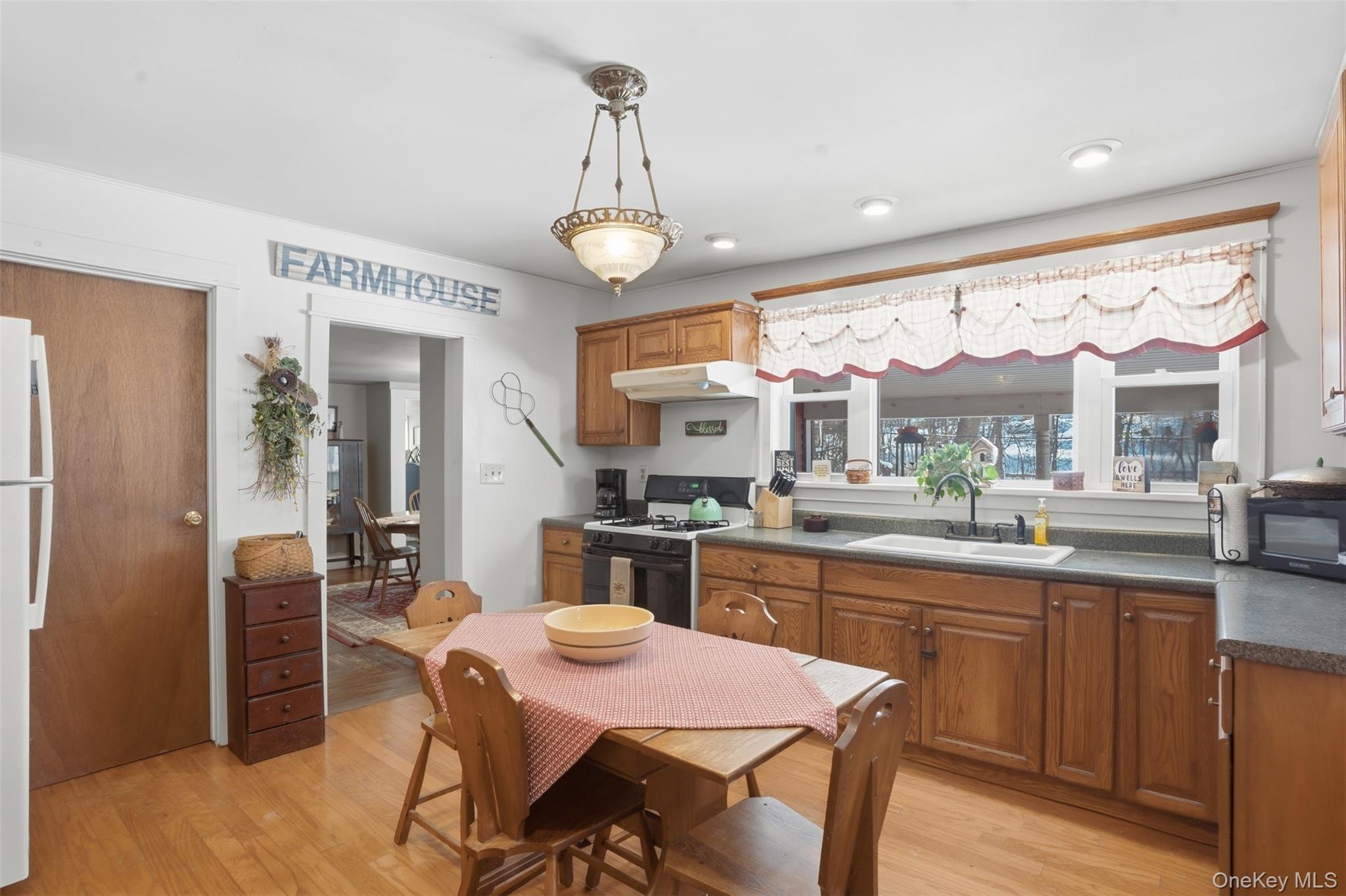 3 Elmhurst Avenue Property Photo 14