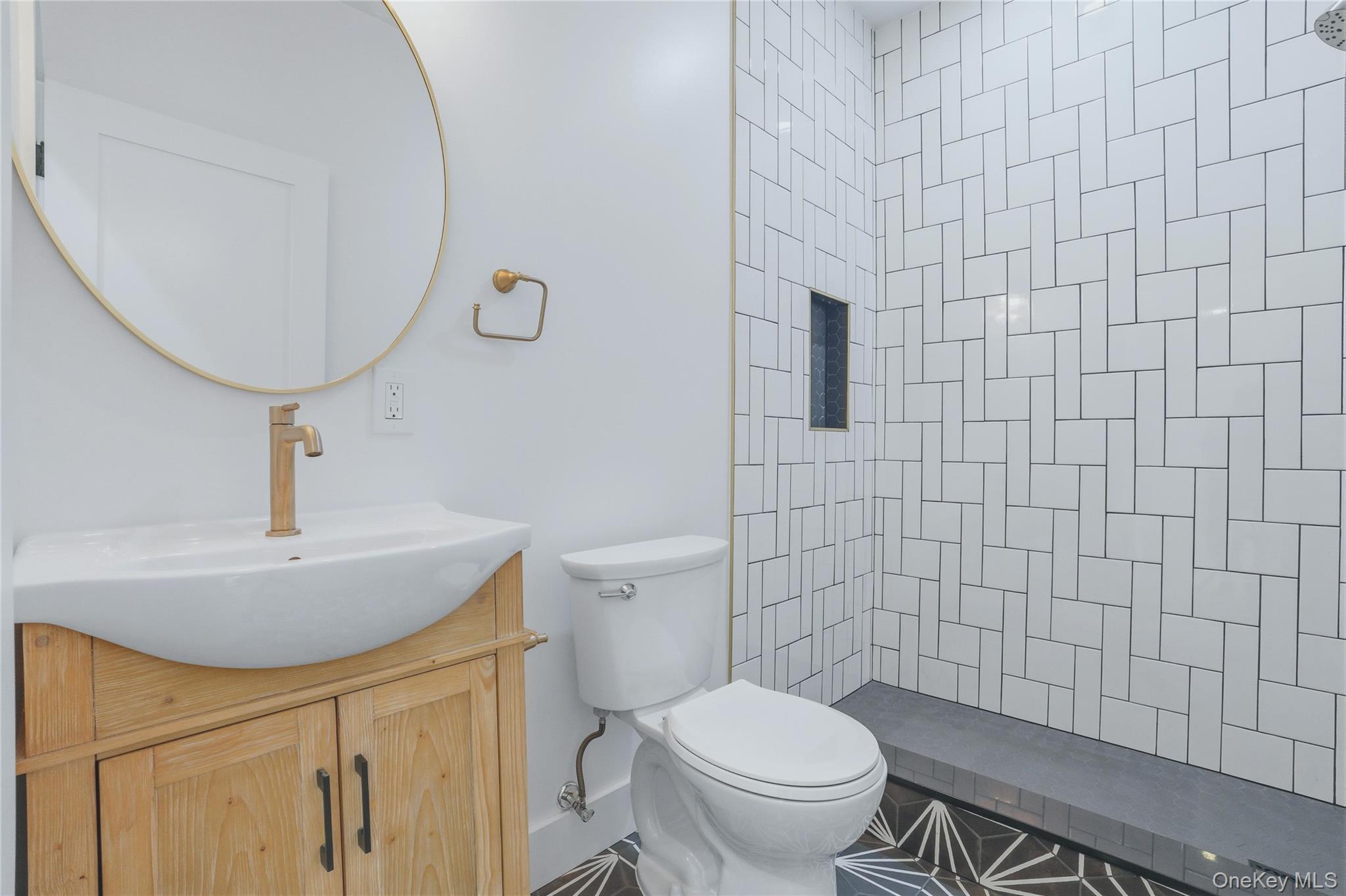 19 North Street Property Photo 17