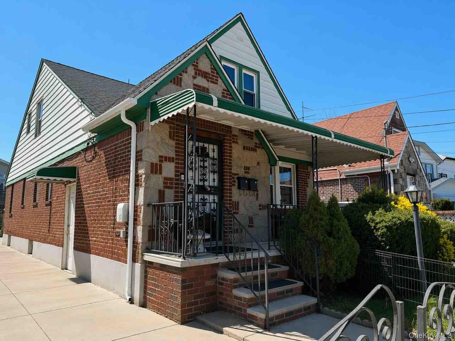 18216 141st Avenue Property Photo 1