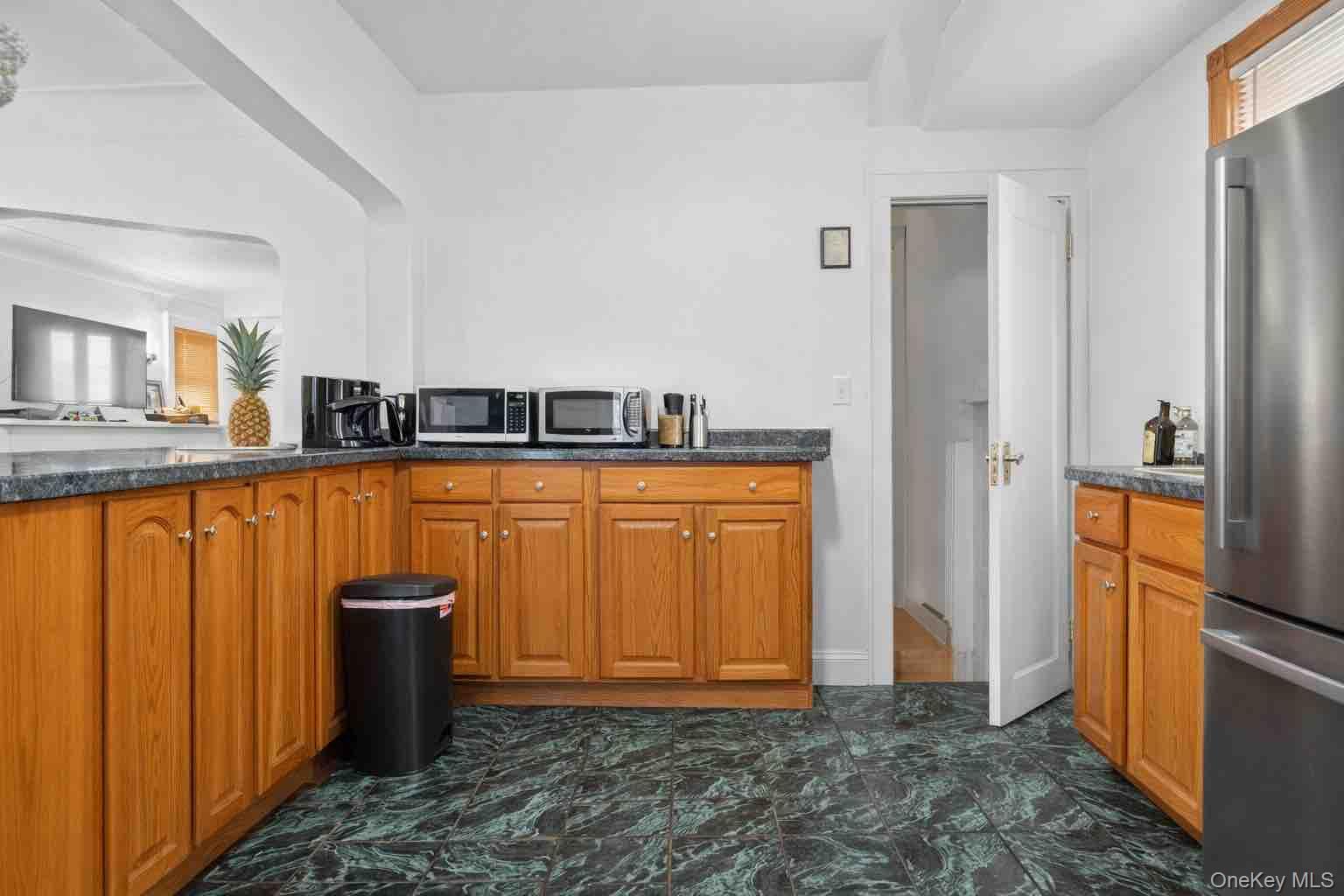 18216 141st Avenue Property Photo 4