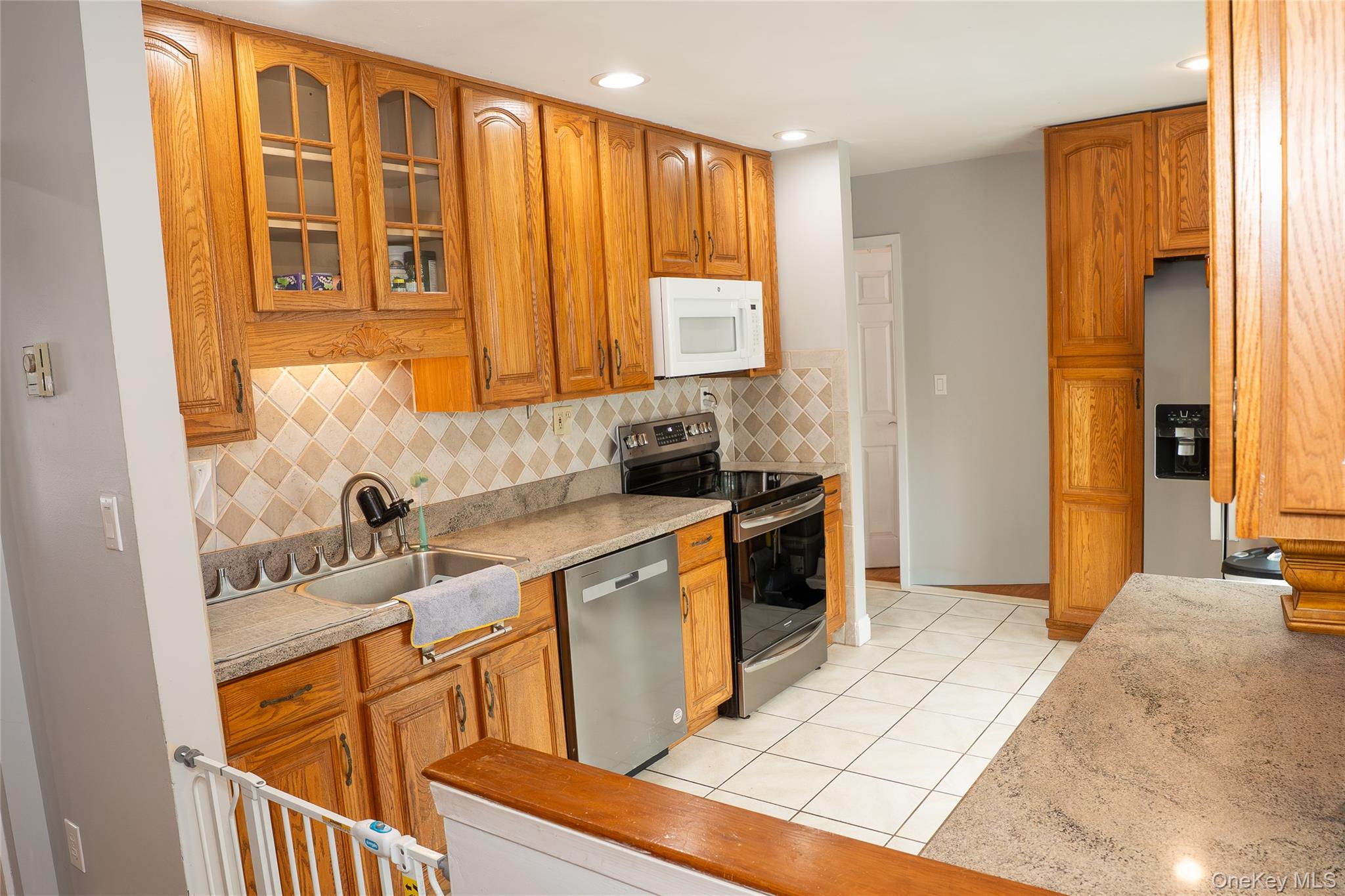 160 Pennsylvania Avenue Property Photo 8