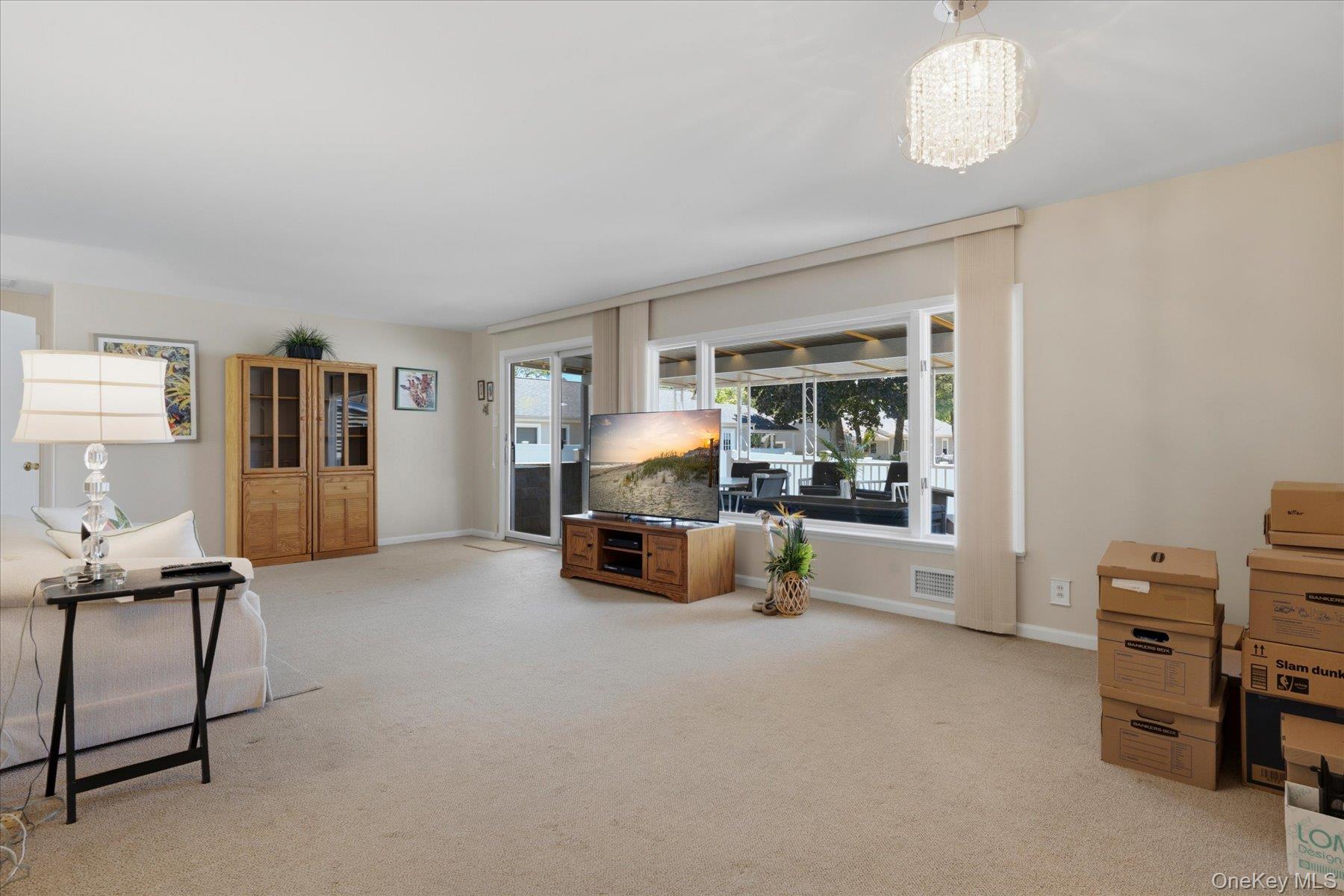 718 Patrick Street Property Photo 11
