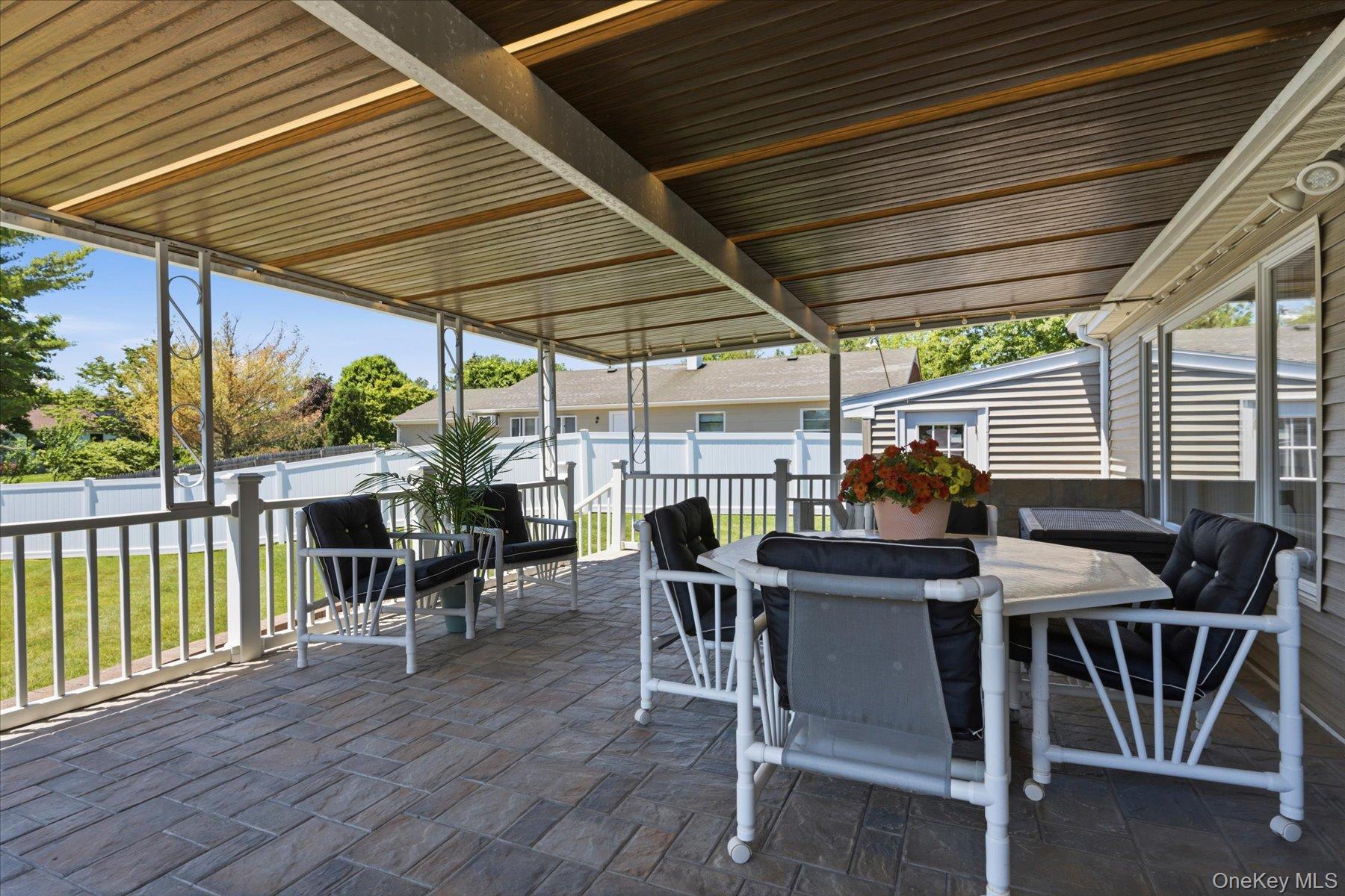 718 Patrick Street Property Photo 15