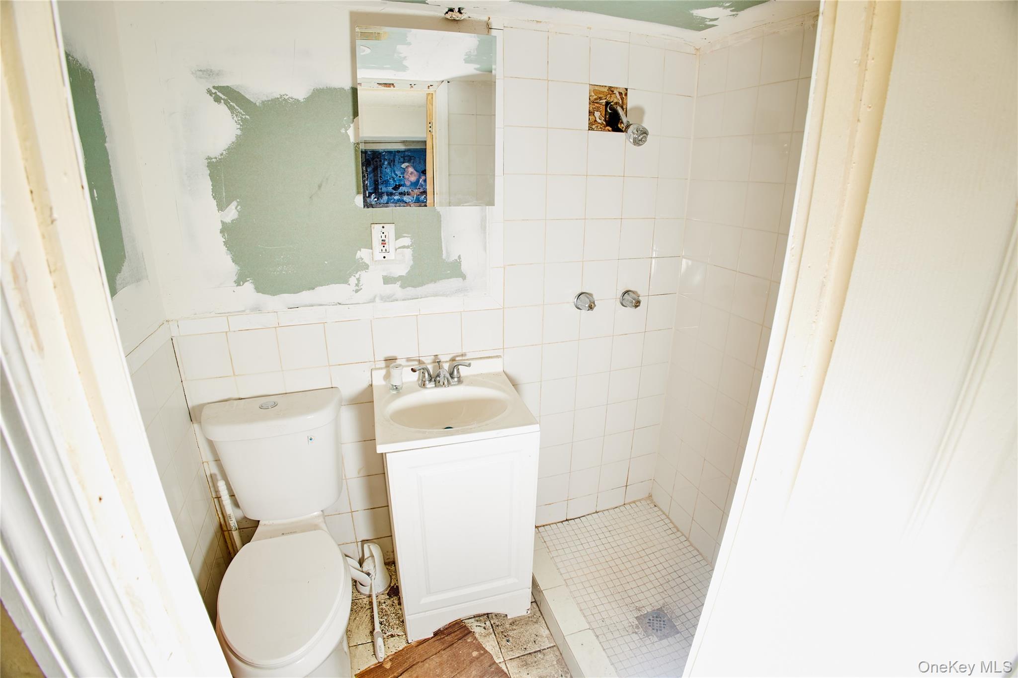12222 Nellis Street Property Photo 14