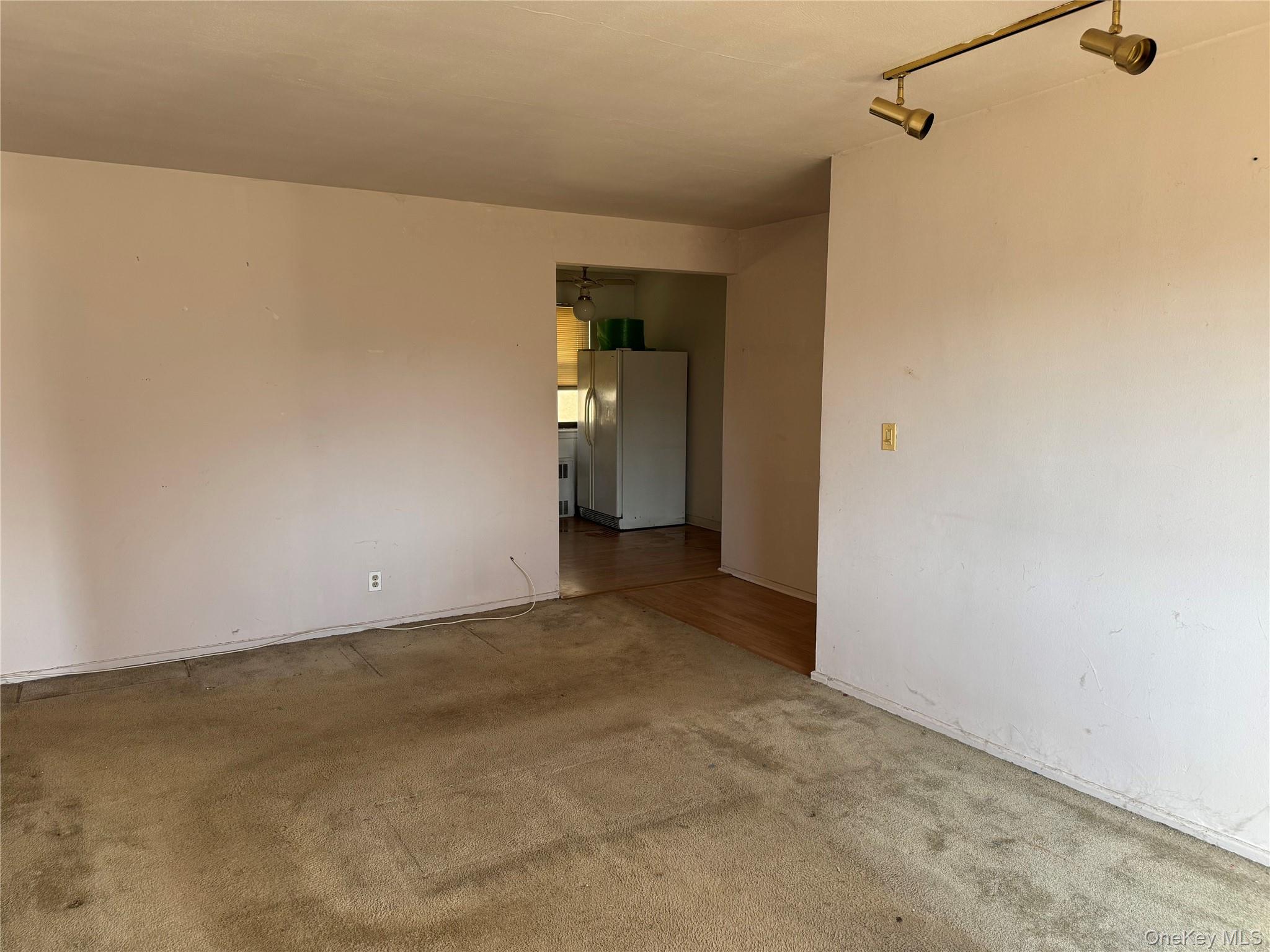 25 Lawrence Drive A Property Photo 5