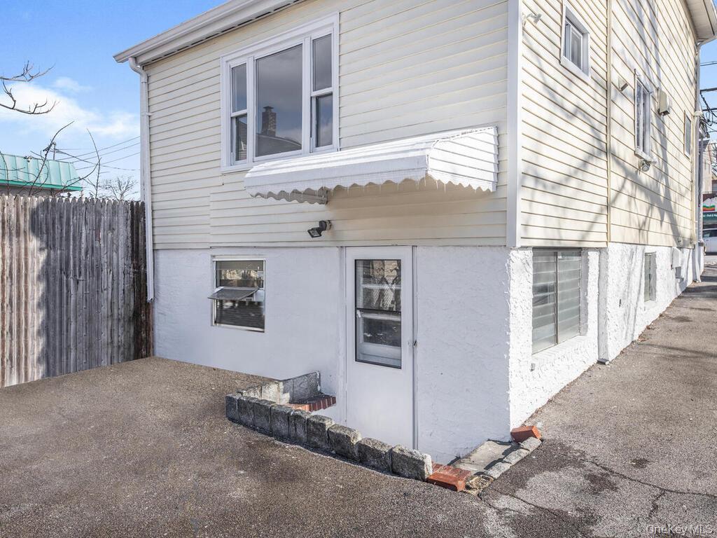 555 Kimball Avenue Property Photo 23
