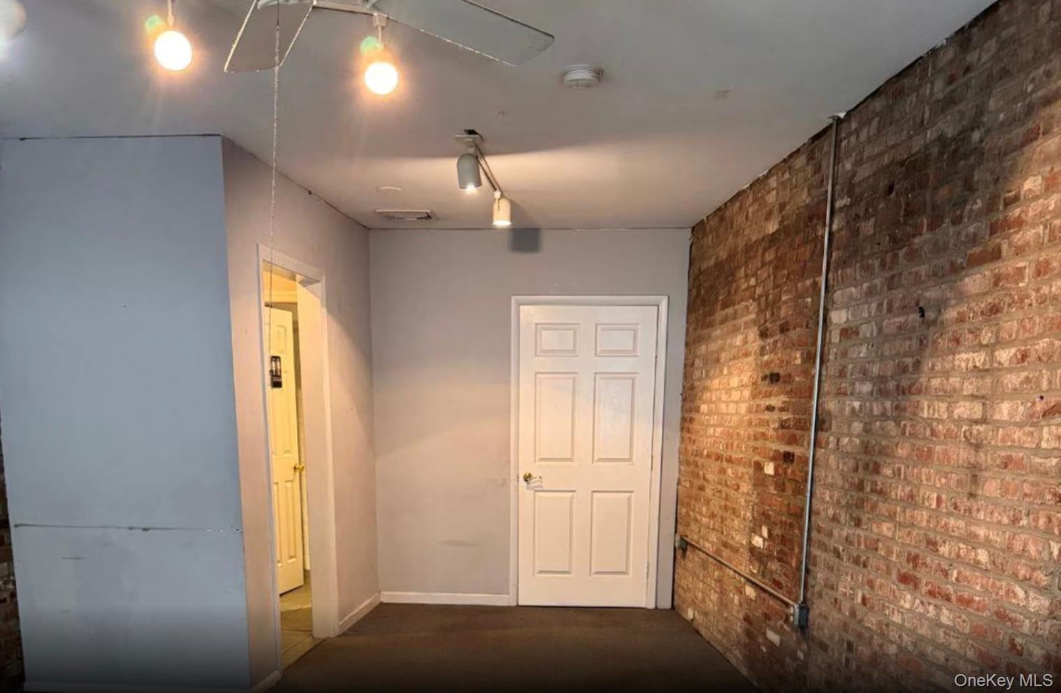 175 Main Street Property Photo 2