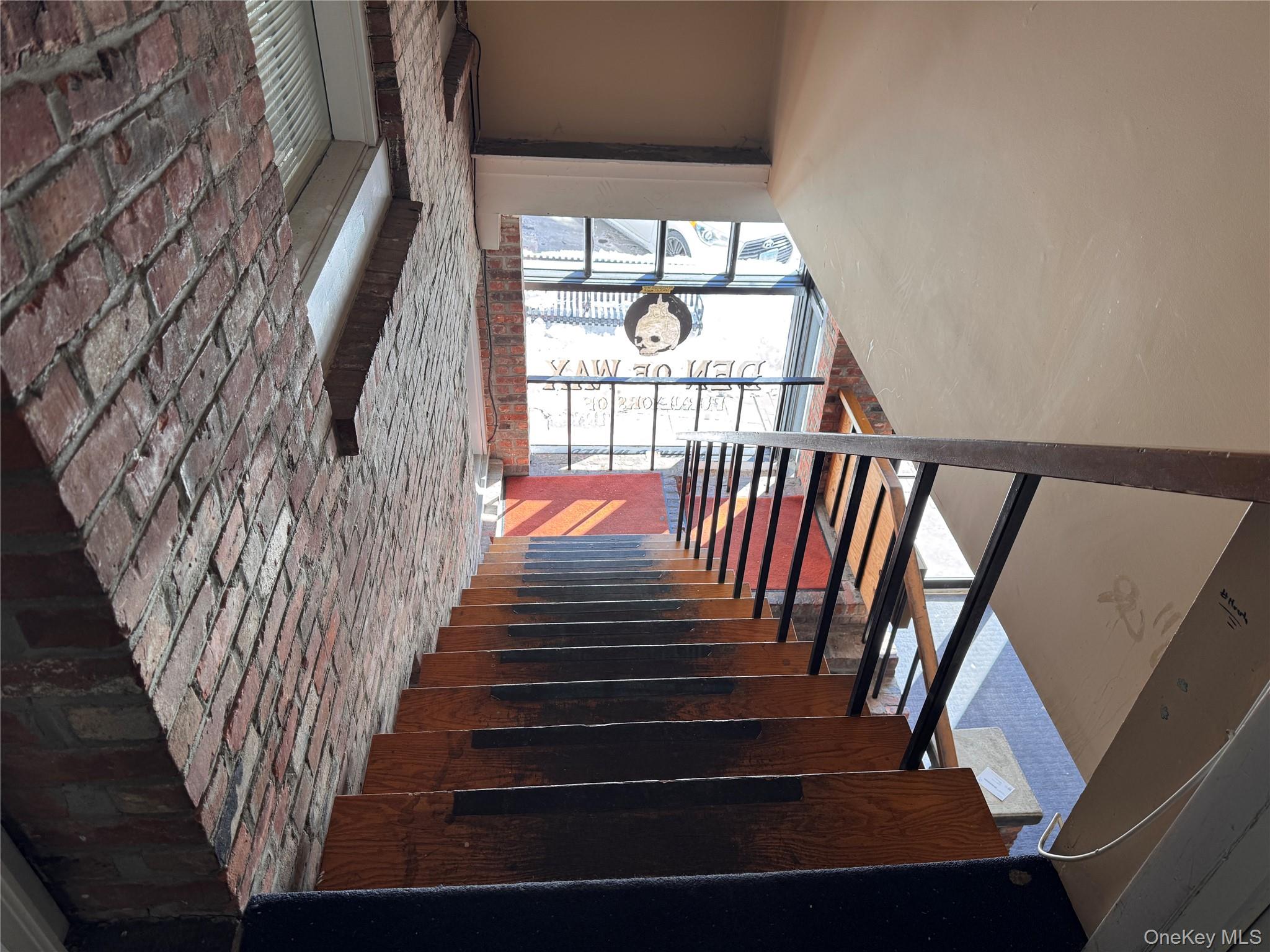 175 Main Street Property Photo 6
