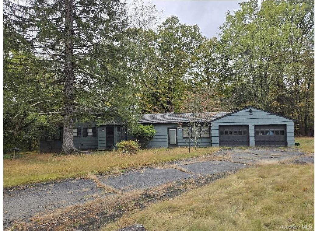 3 Edgebrook Lane Property Photo 1