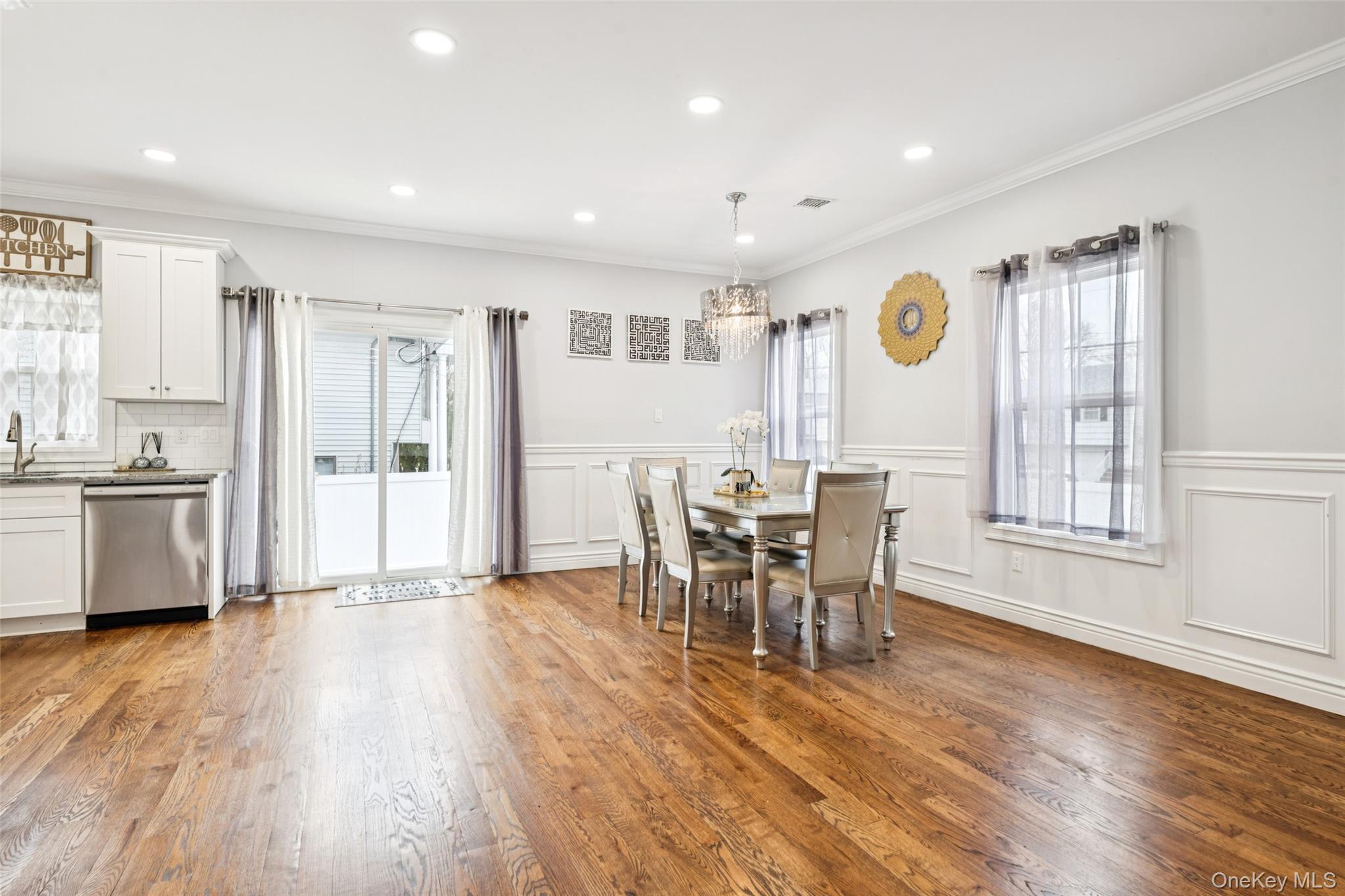 2162 Seamans Neck Road Property Photo 9
