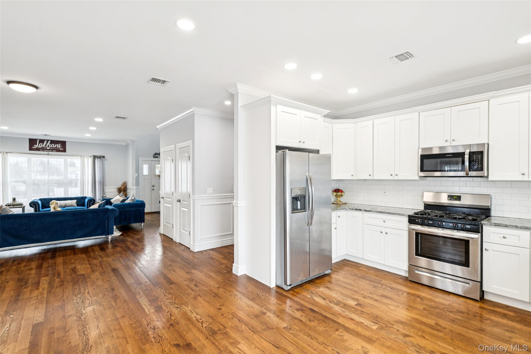 2162 Seamans Neck Road Property Photo 12