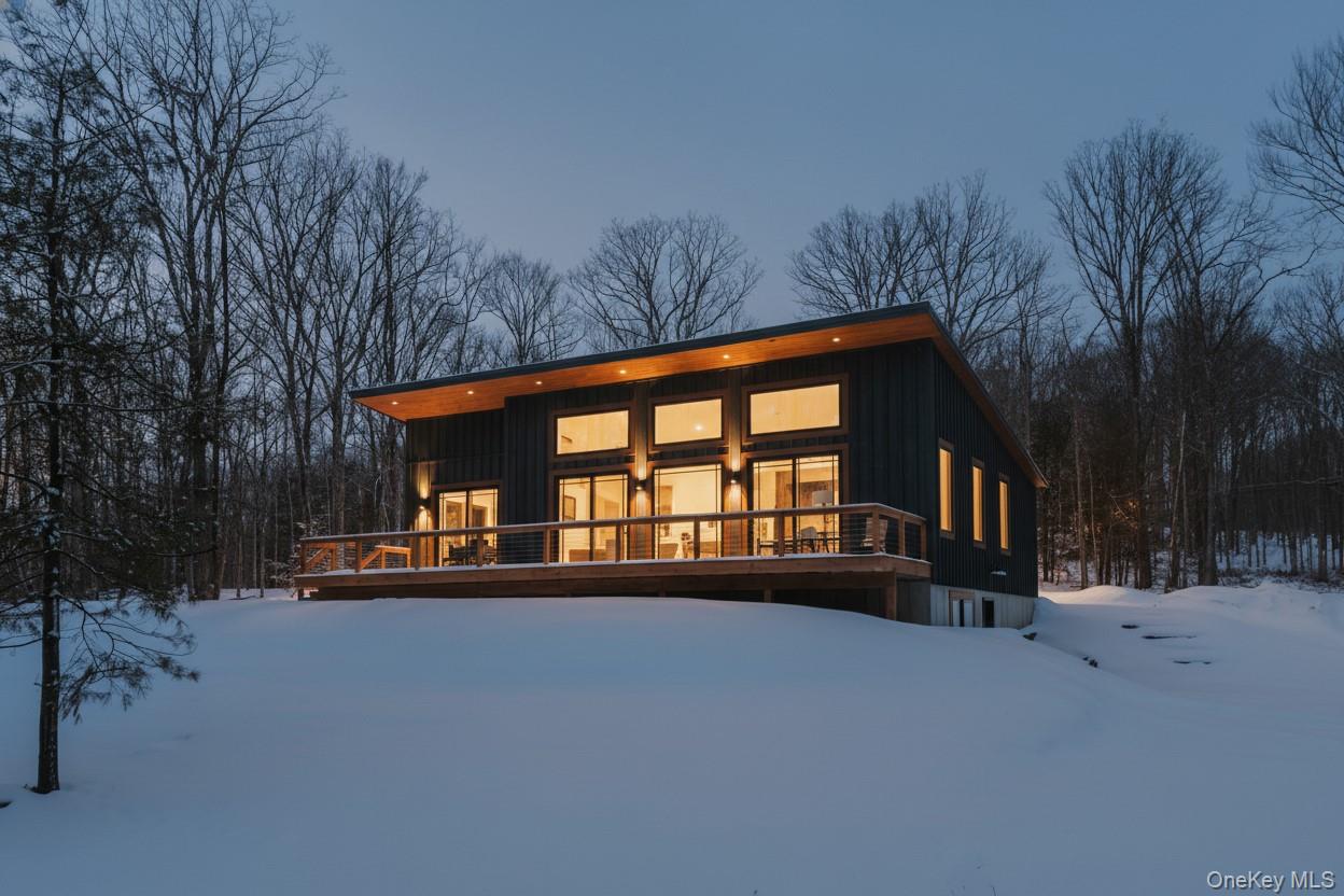 140 Country Road Property Photo 1