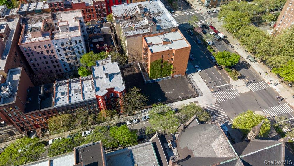 166 W 128th Street Property Photo 8