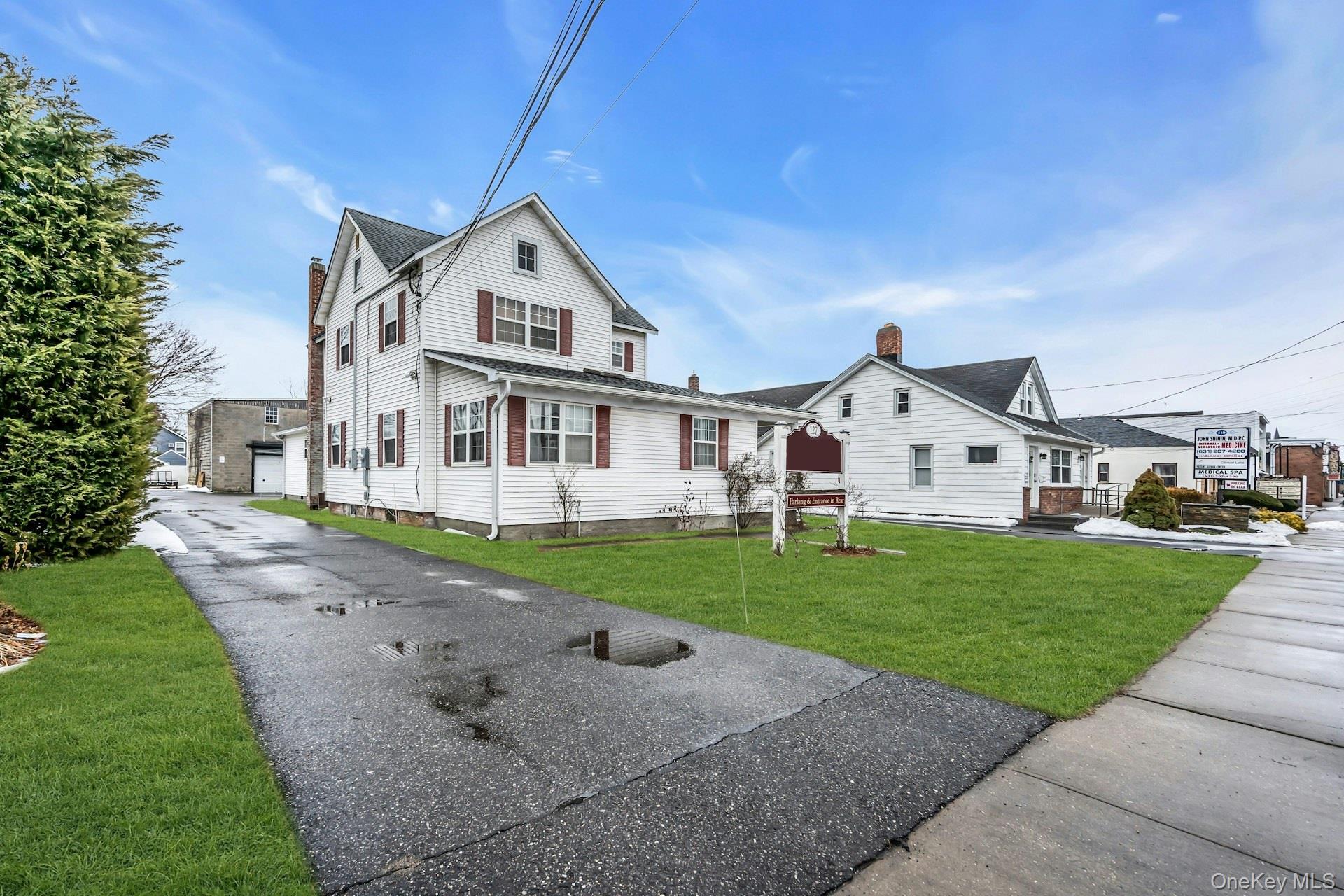 127 N Ocean Avenue Property Photo 2