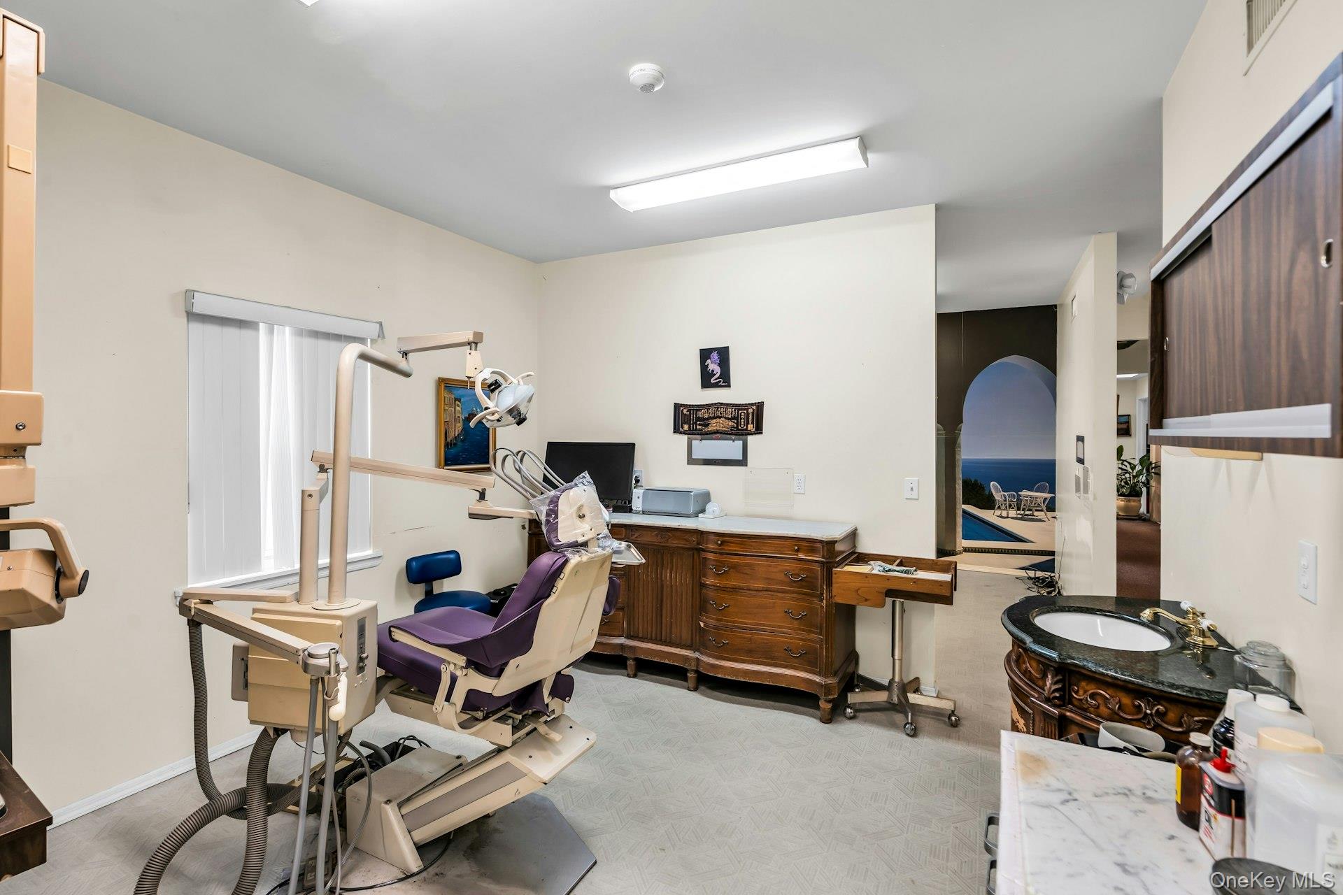 127 N Ocean Avenue Property Photo 7