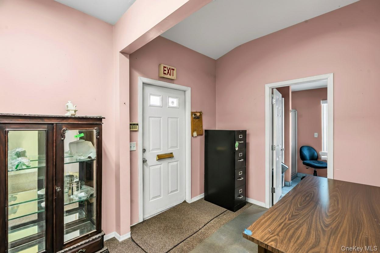 127 N Ocean Avenue Property Photo 9