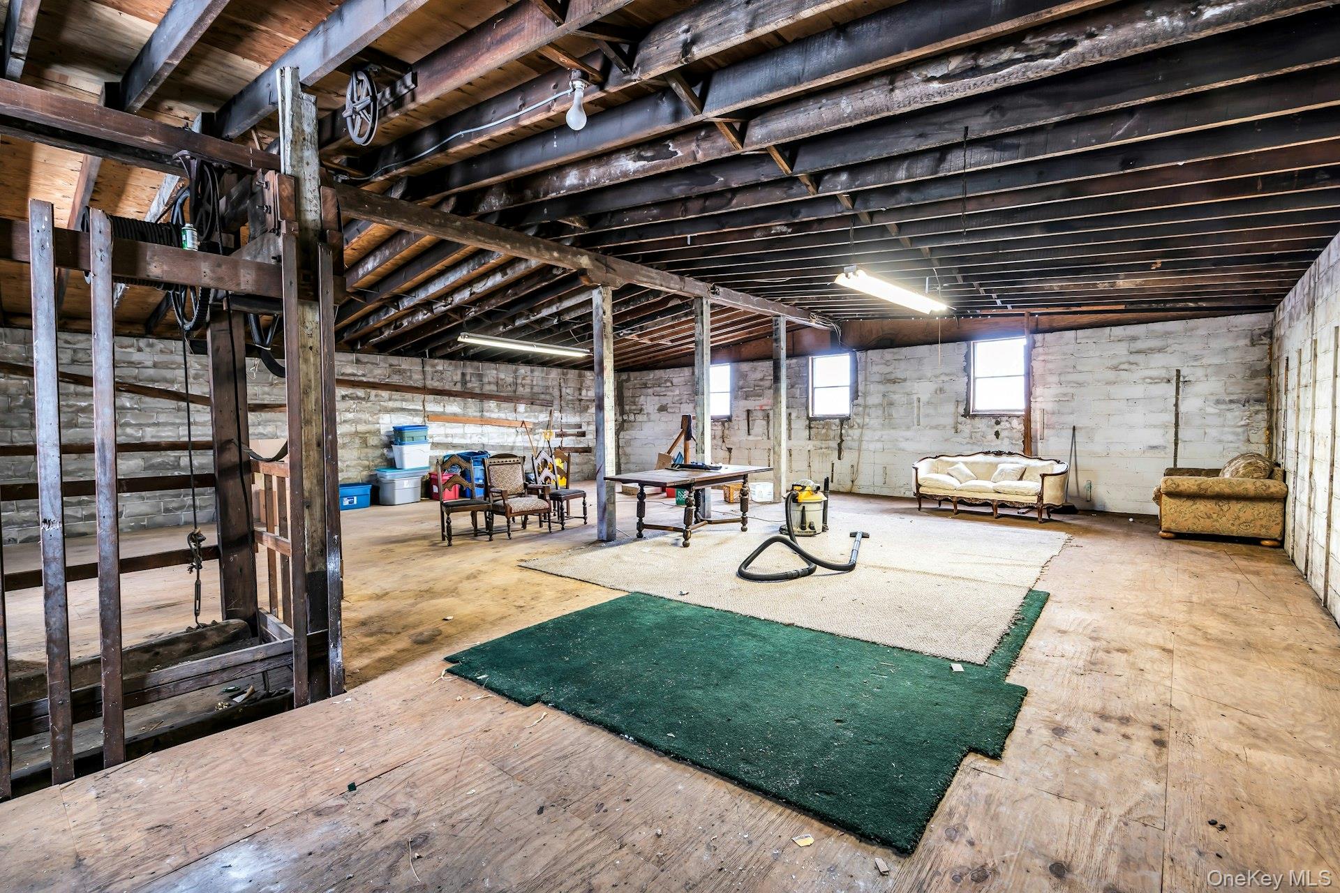 127 N Ocean Avenue Property Photo 19