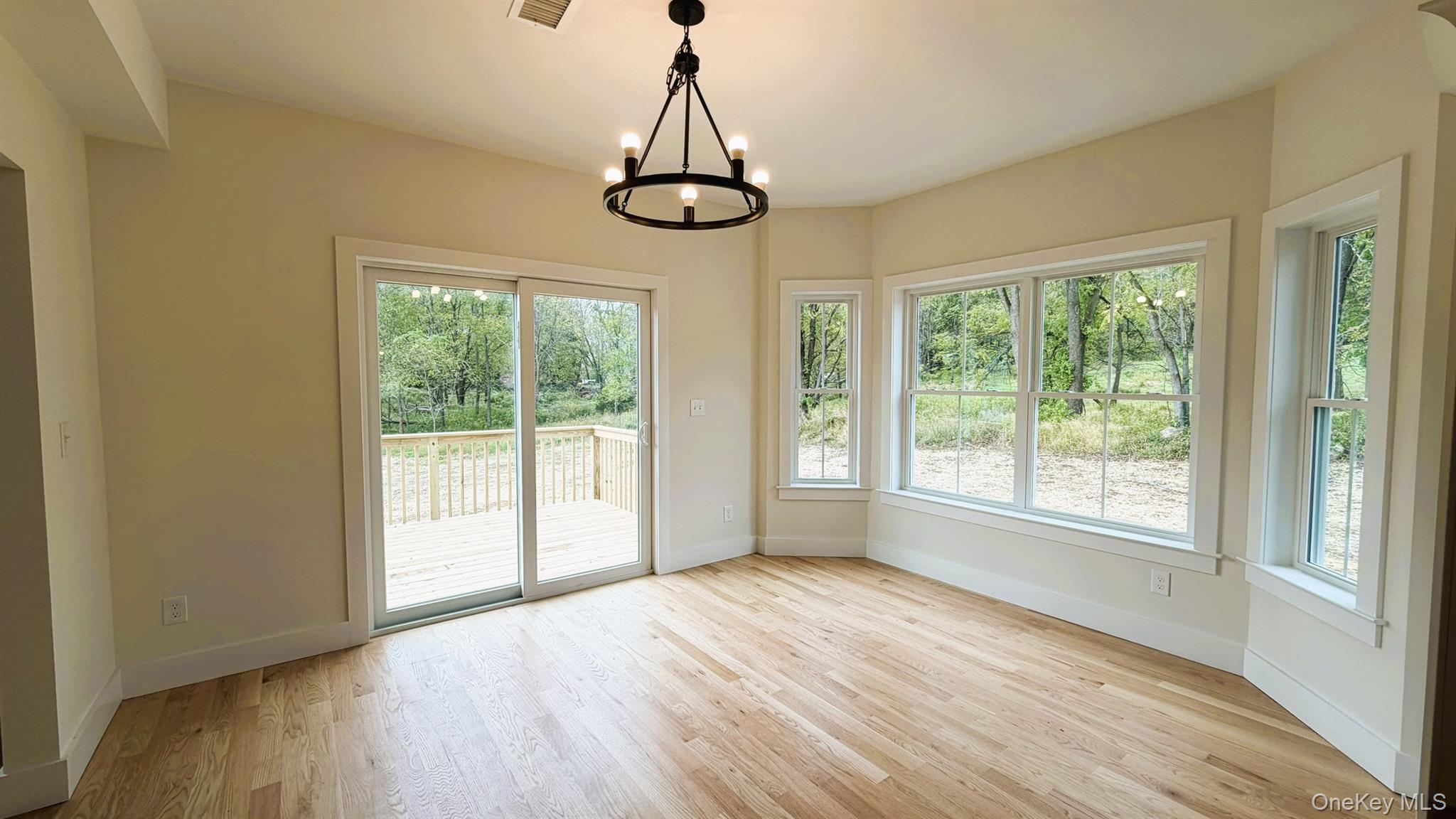 18 Sunset Lane Property Photo 12
