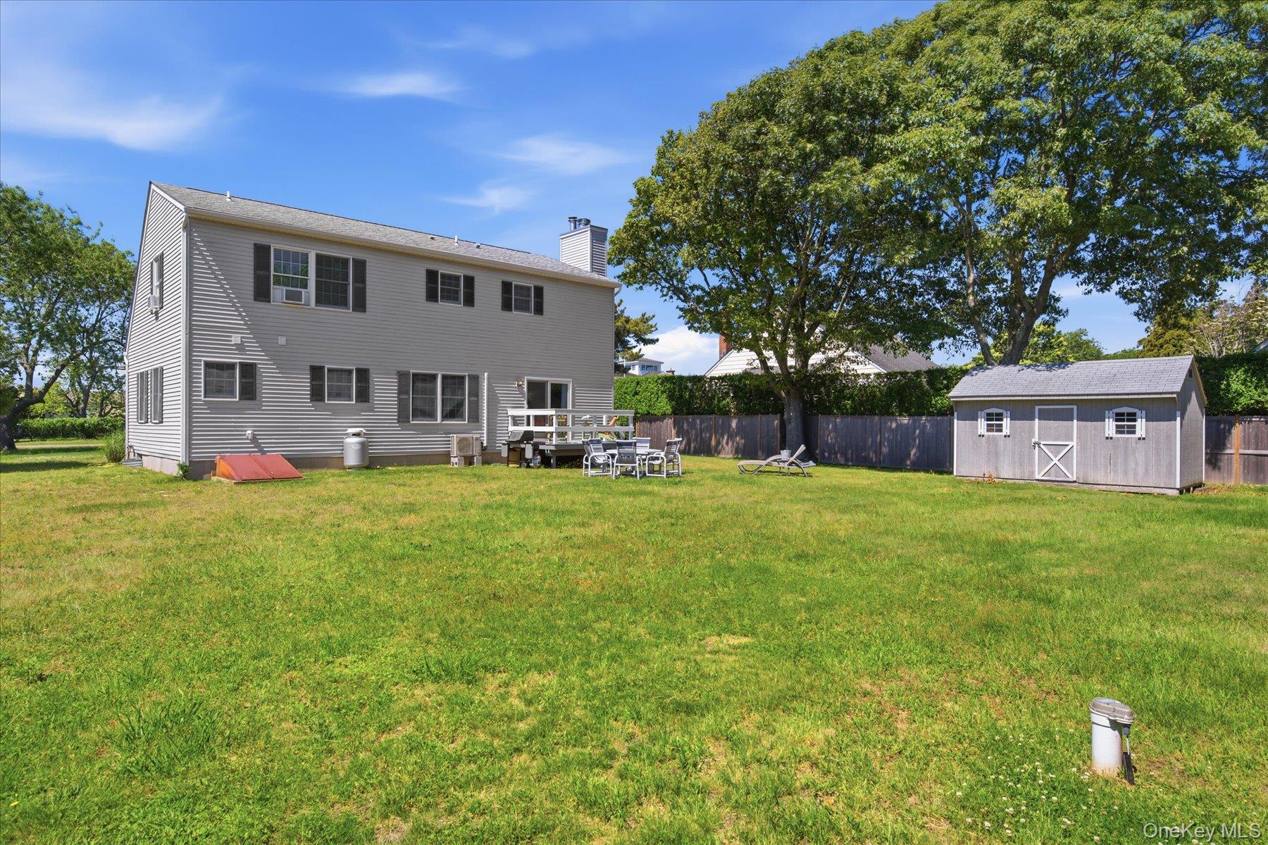 59 Peconic Avenue Property Photo 2