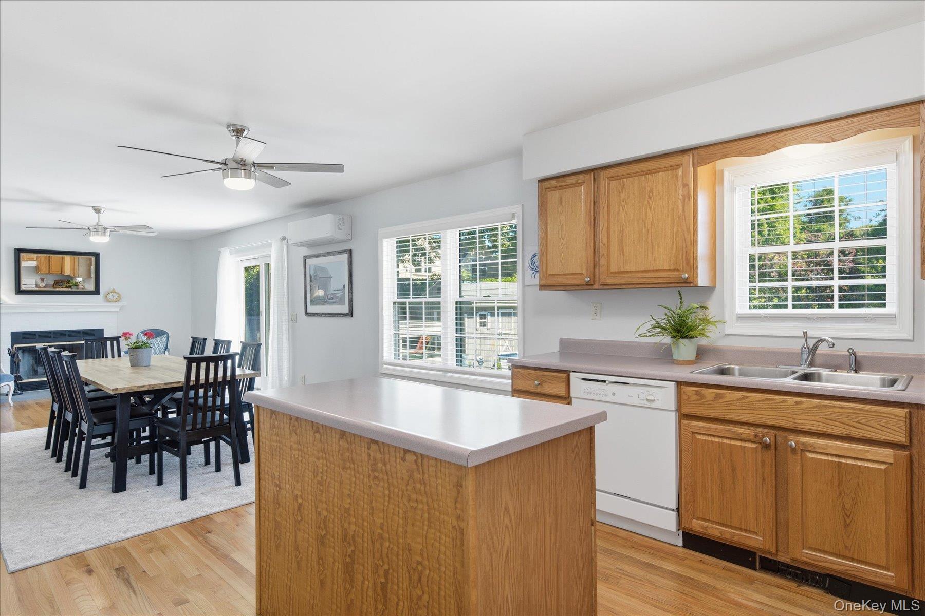59 Peconic Avenue Property Photo 8