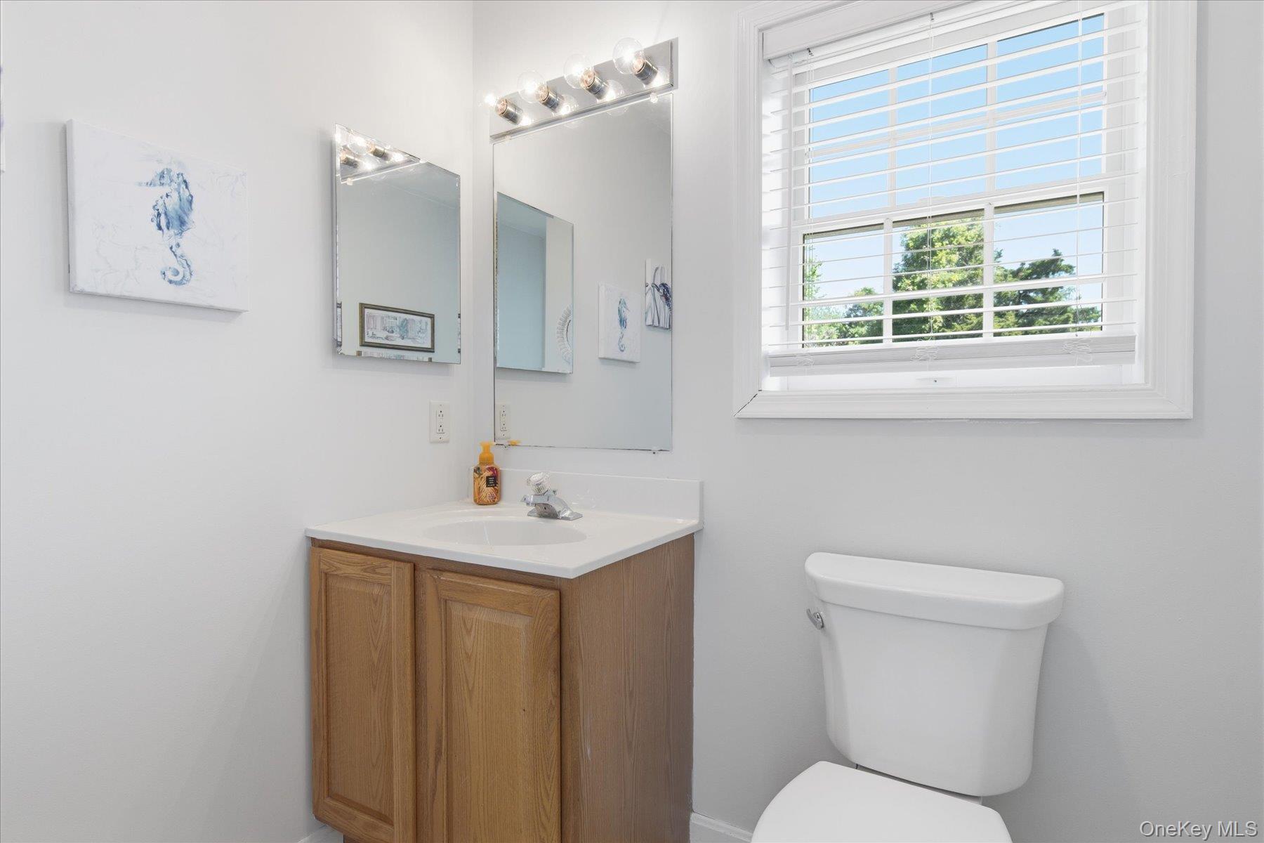 59 Peconic Avenue Property Photo 12