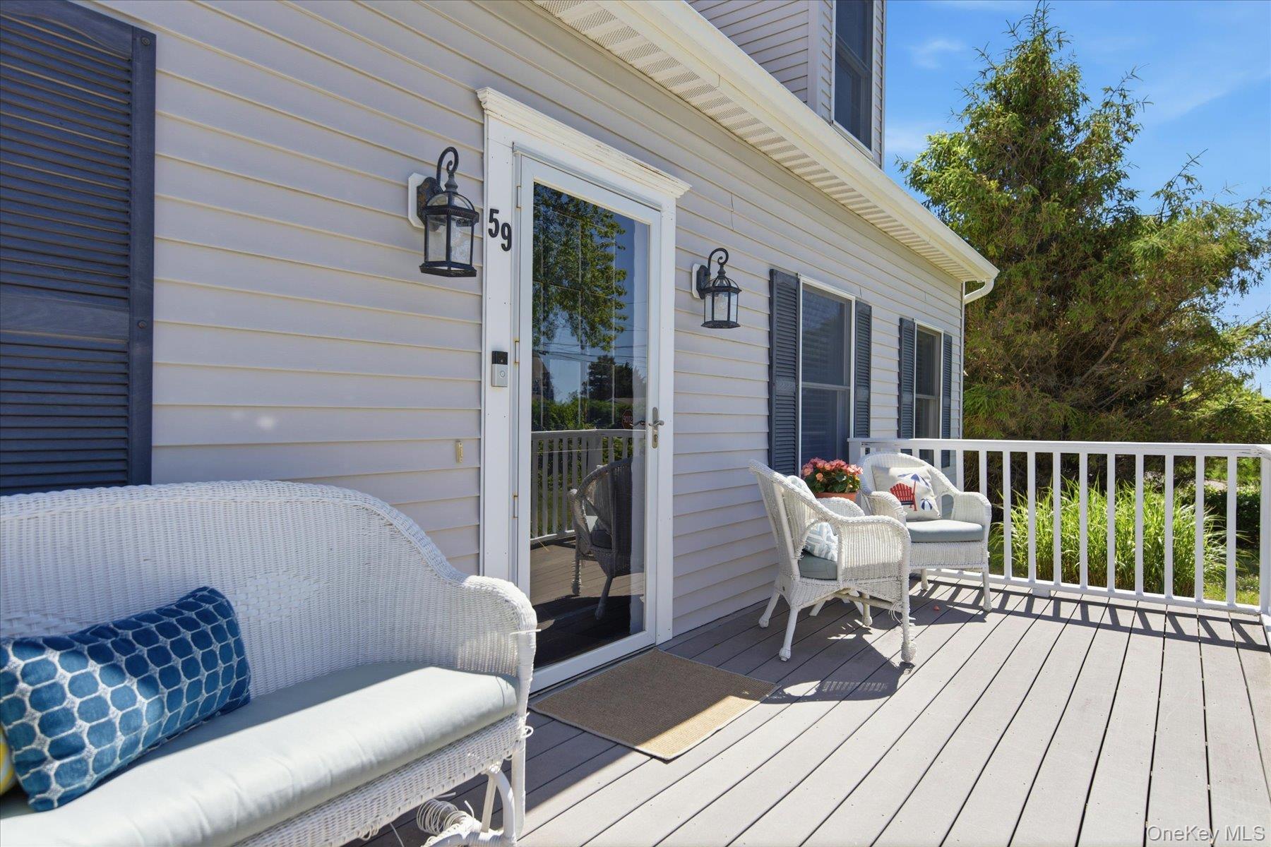 59 Peconic Avenue Property Photo 19