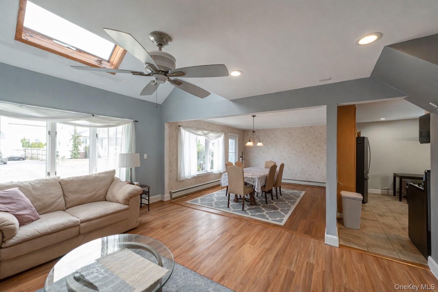 14 Willoughby Place Property Photo 4