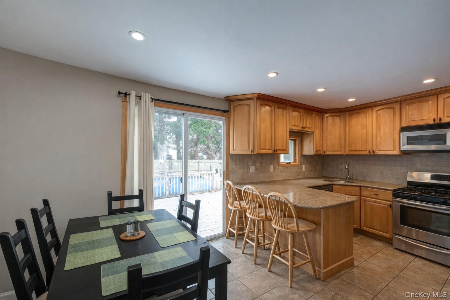 14 Willoughby Place Property Photo 5
