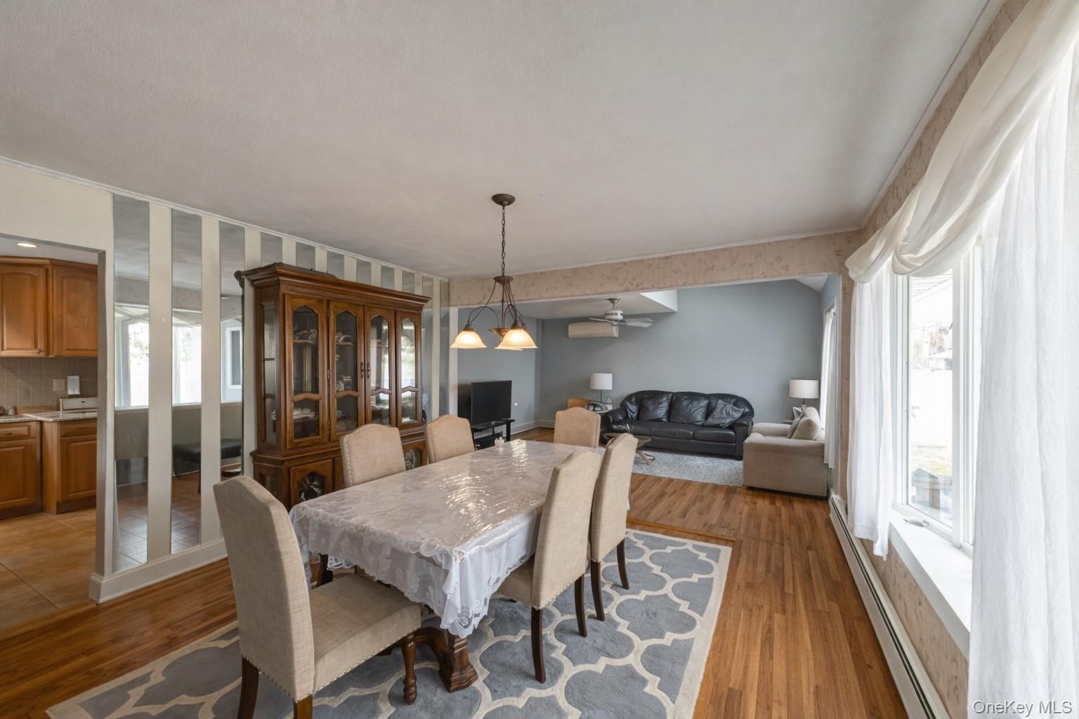 14 Willoughby Place Property Photo 6