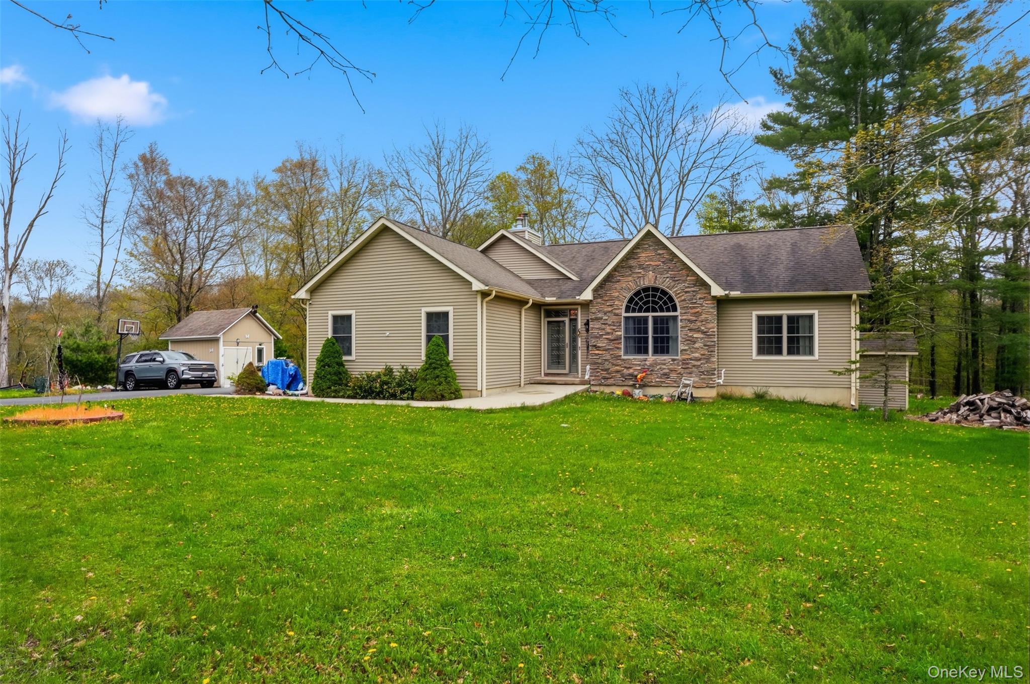 576 Burlingham Road Property Photo 4