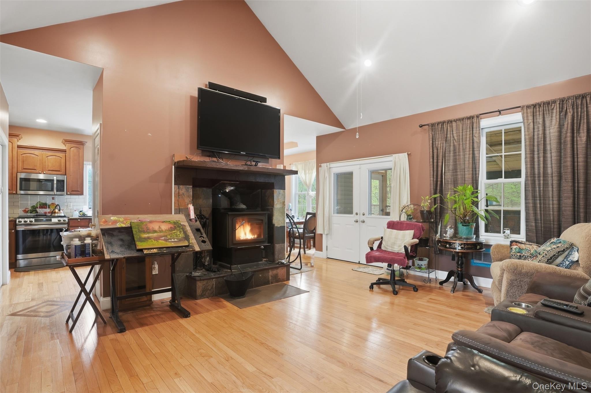 576 Burlingham Road Property Photo 15