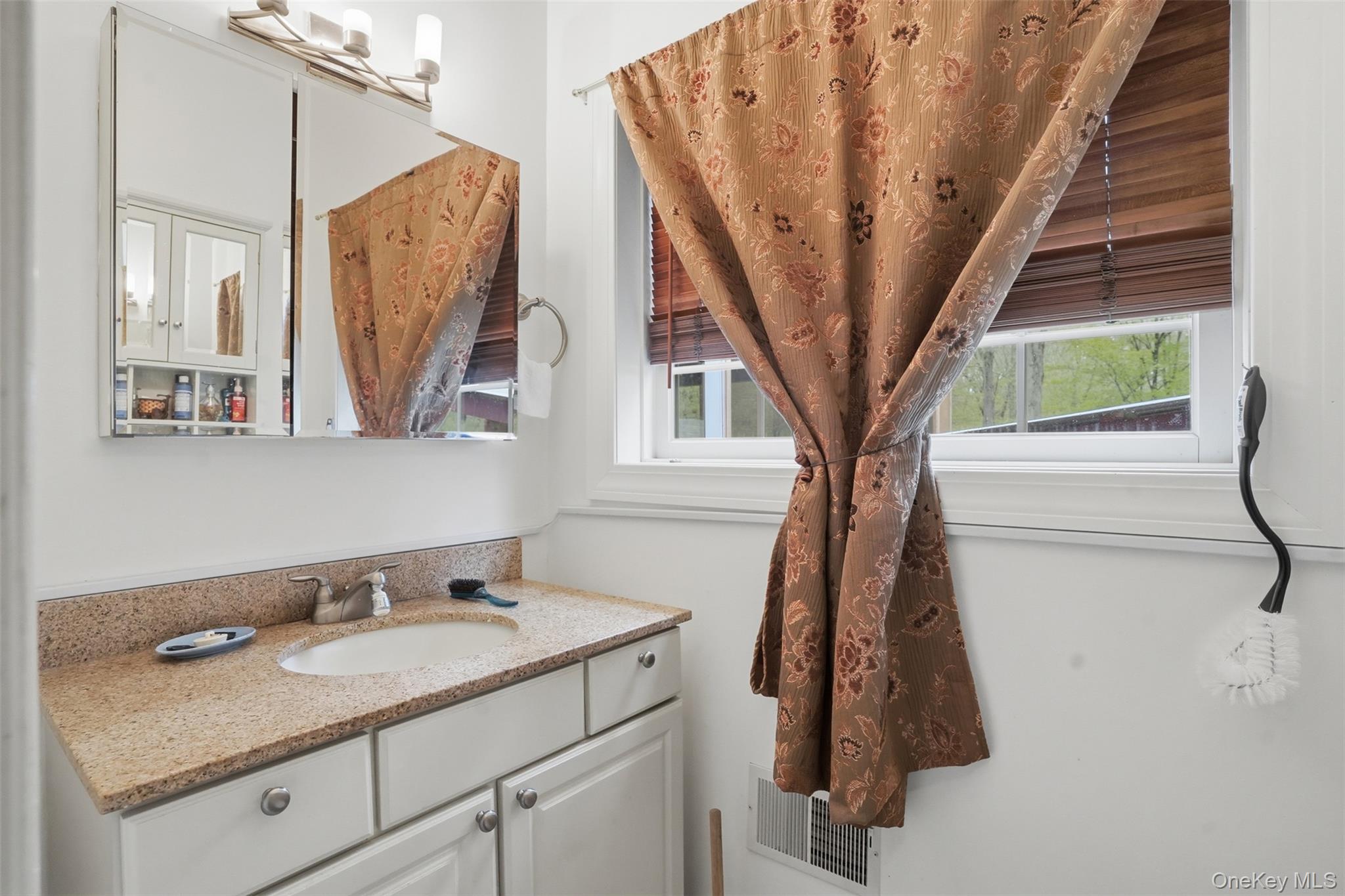 576 Burlingham Road Property Photo 31