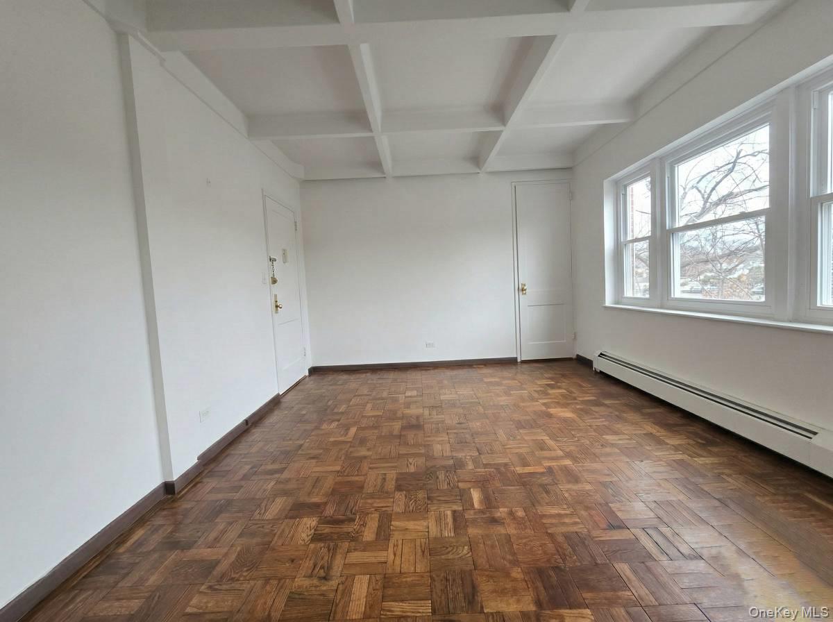 144-37 Grand Central Parkway 74e Property Photo 6