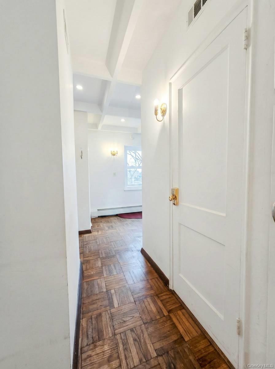 144-37 Grand Central Parkway 74e Property Photo 15