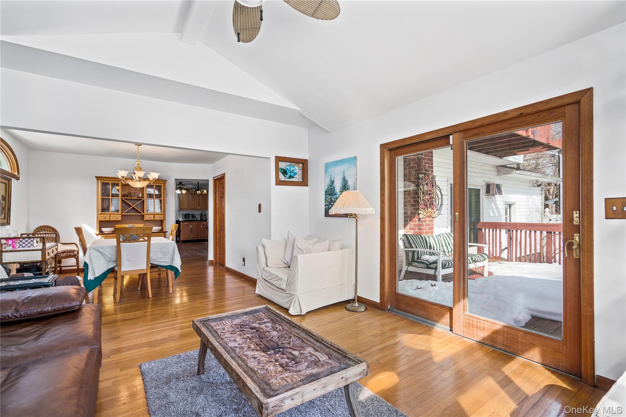 53 Hewitt Boulevard Property Photo 17