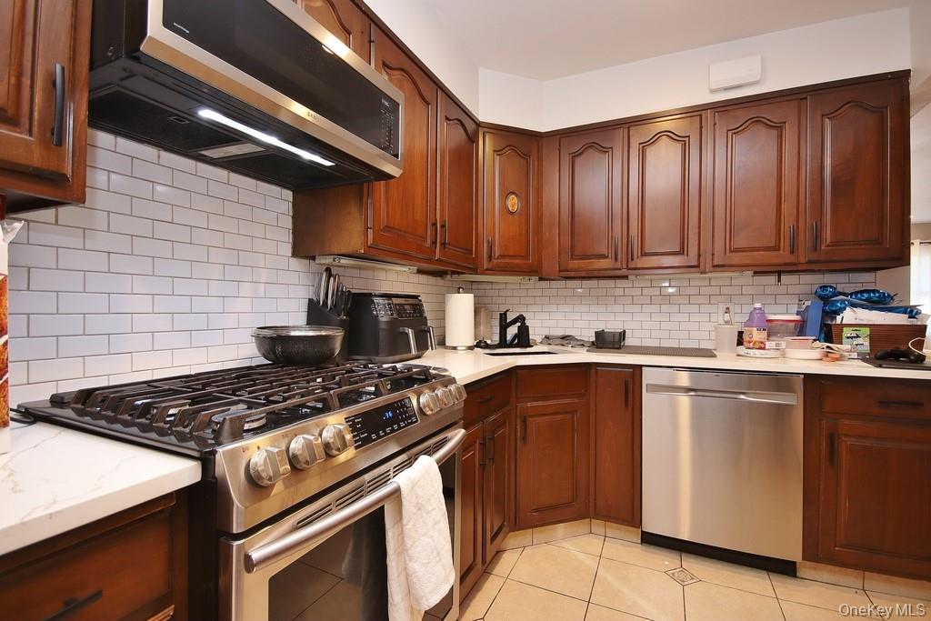 423 Parkview Avenue Property Photo 7