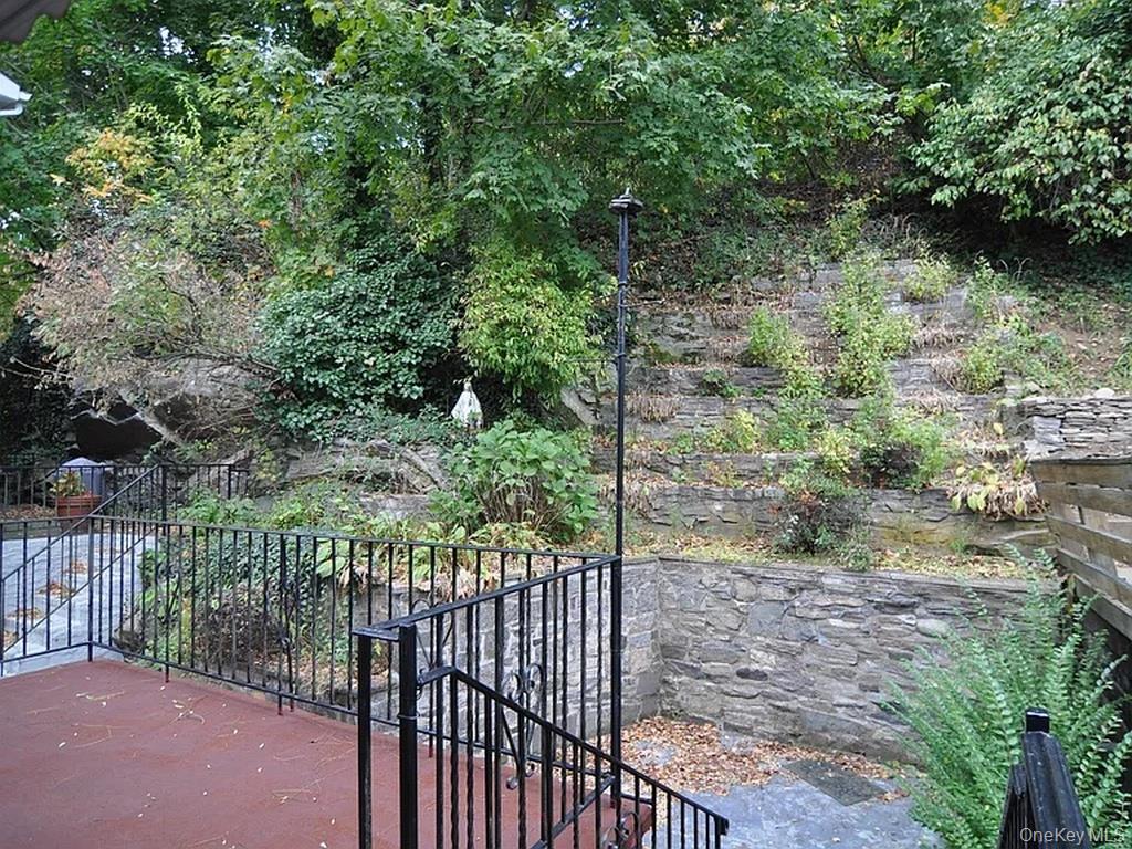 423 Parkview Avenue Property Photo 16