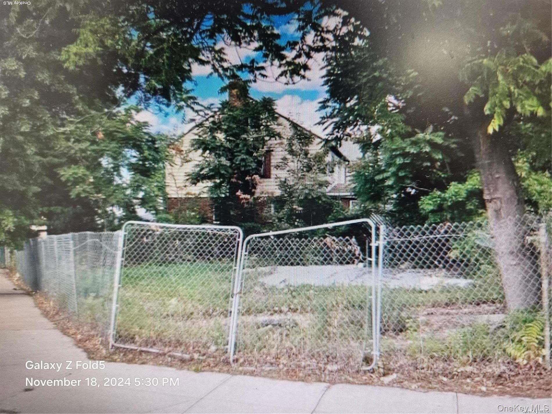 24-31 Francis Lewis Boulevard Property Photo 4