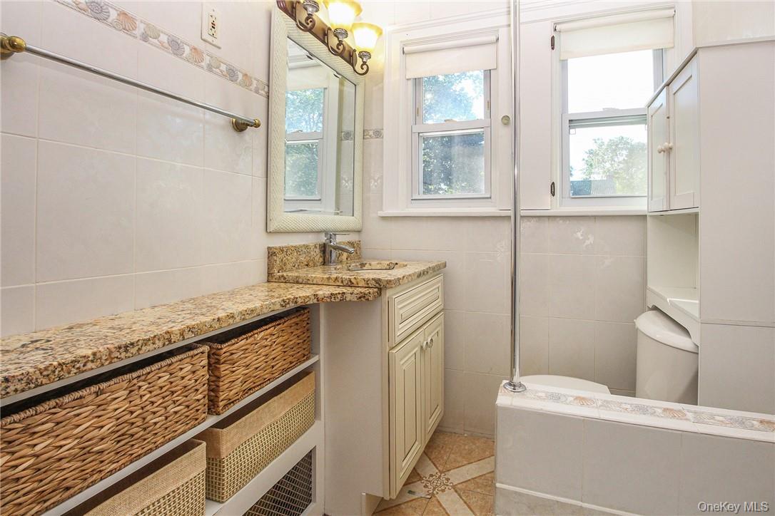 237 Coligni Avenue Property Photo 19