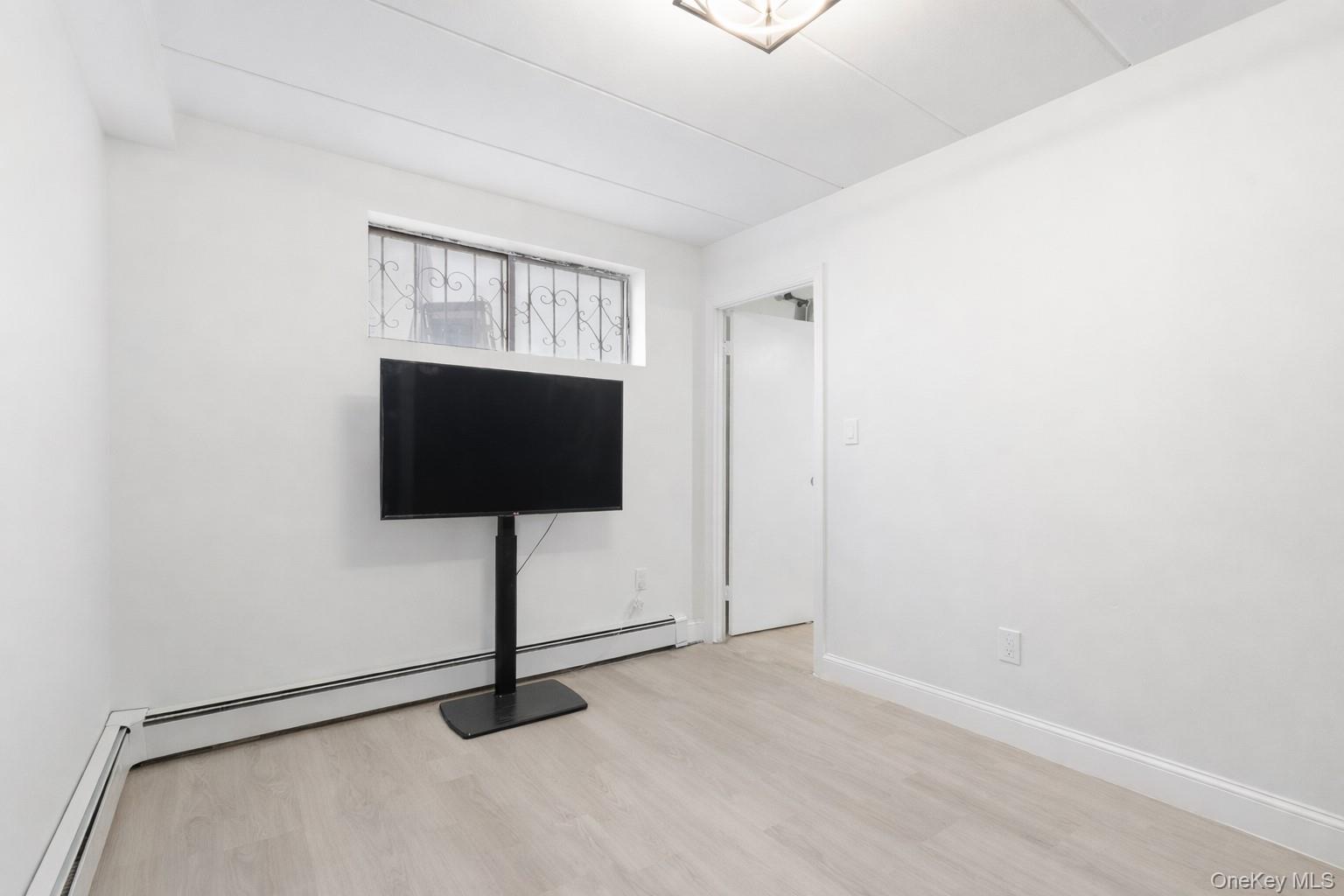 863 Home Street Property Photo 17