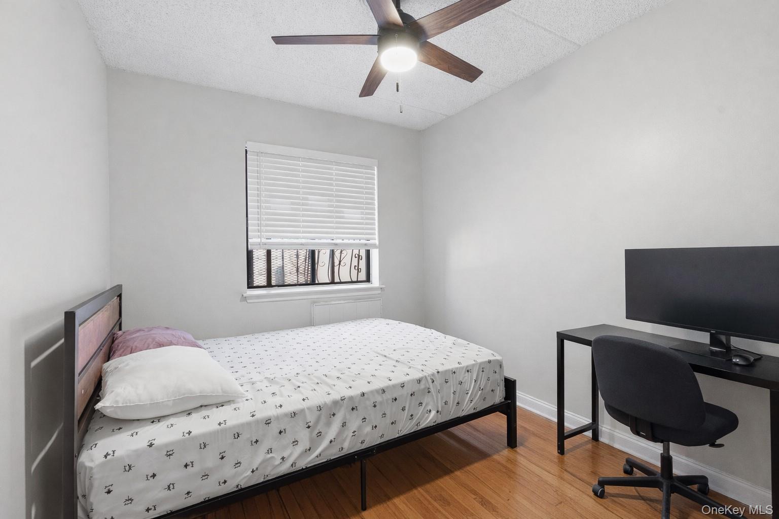 863 Home Street Property Photo 24