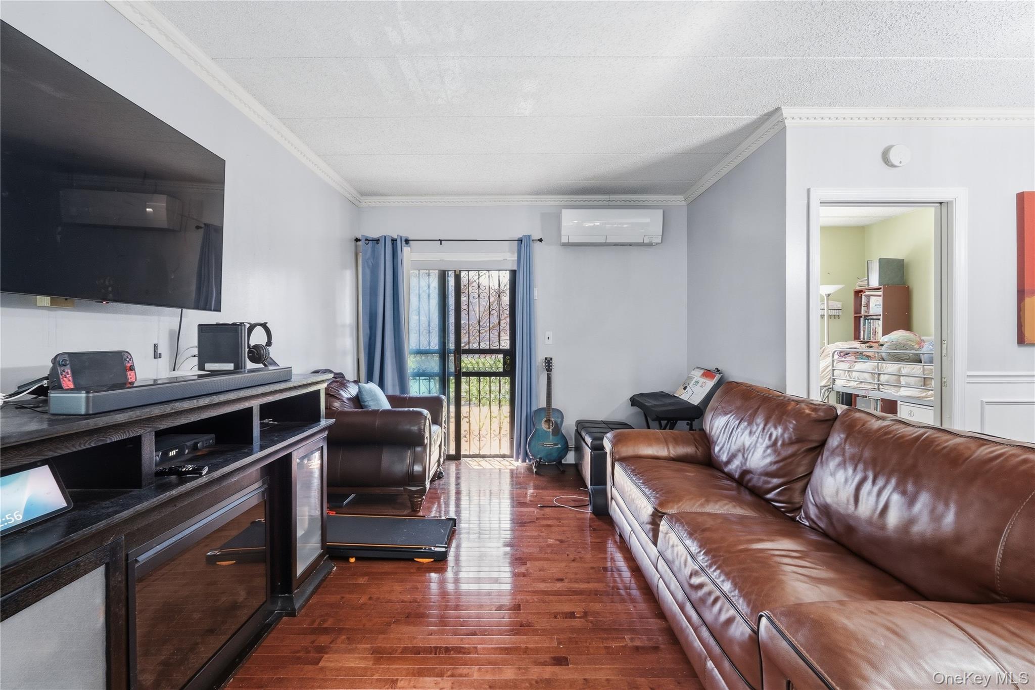 863 Home Street Property Photo 33