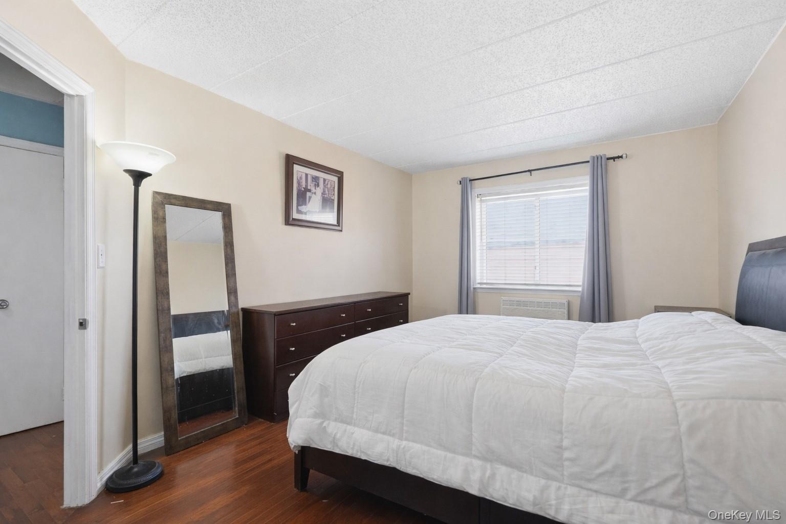 863 Home Street Property Photo 41