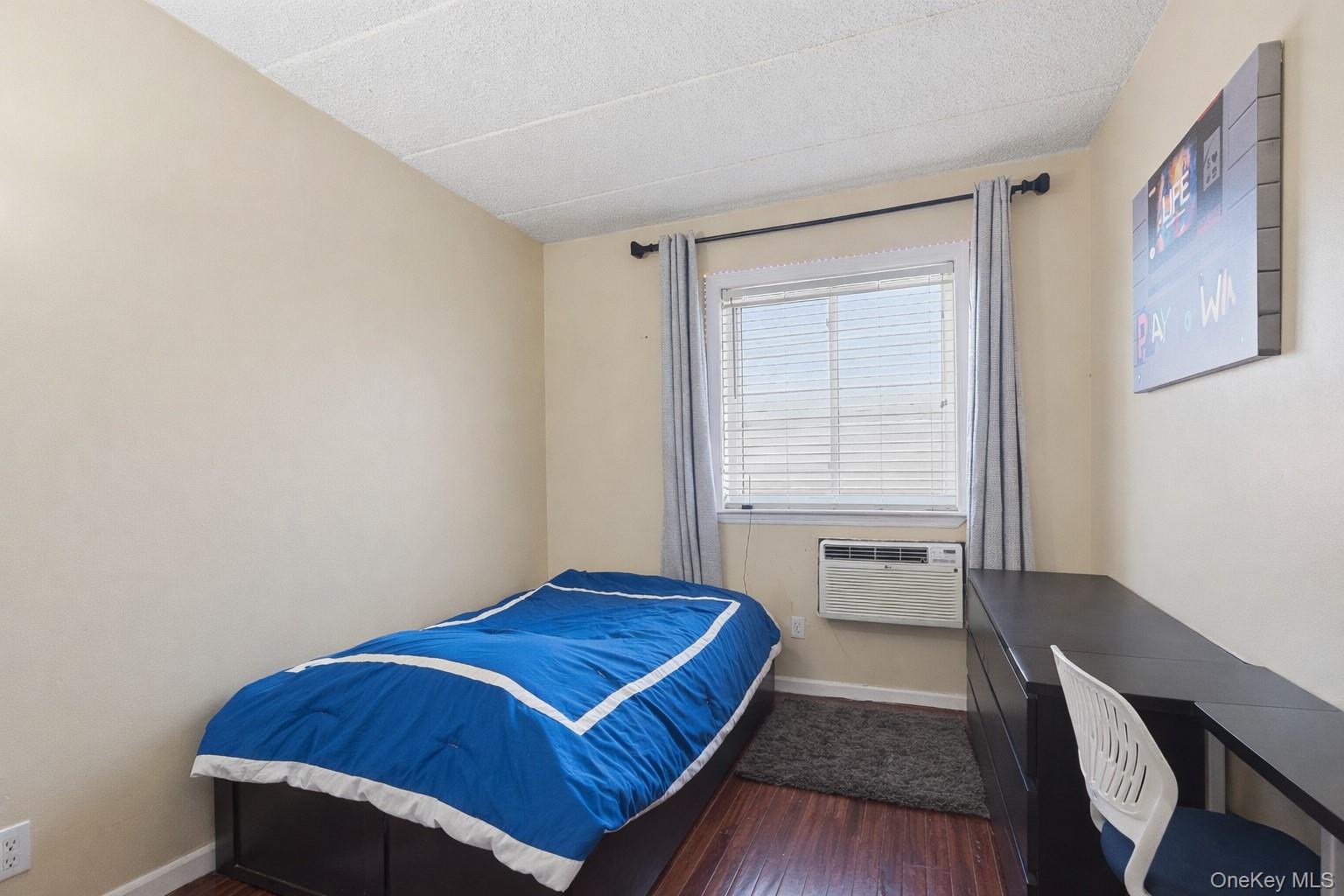863 Home Street Property Photo 43