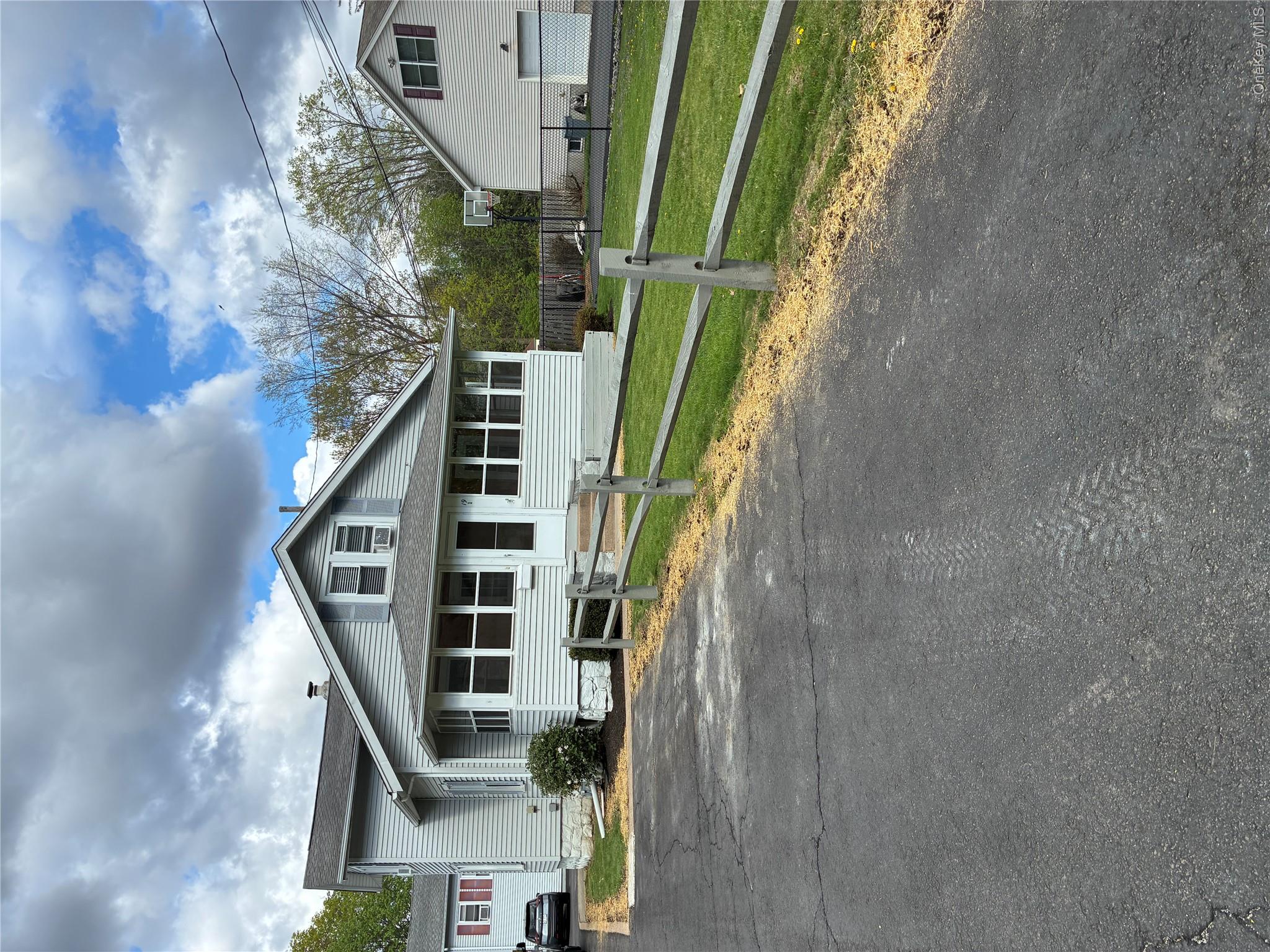 19 Sheridan Avenue Property Photo 1