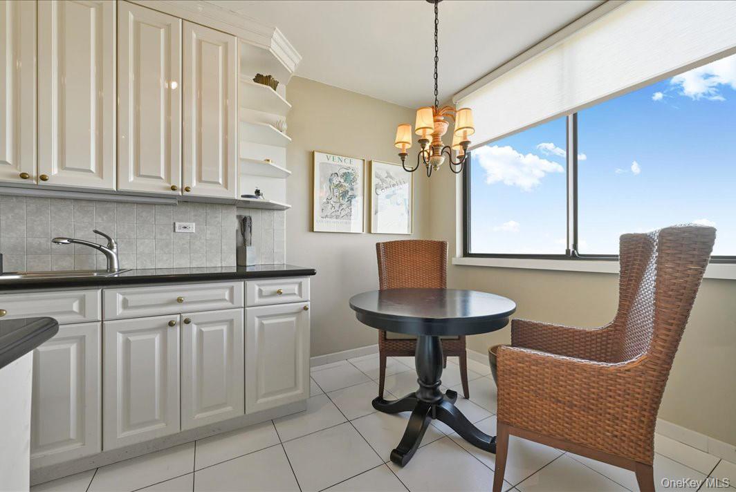 26910 Grand Central Parkway 31n Property Photo 14